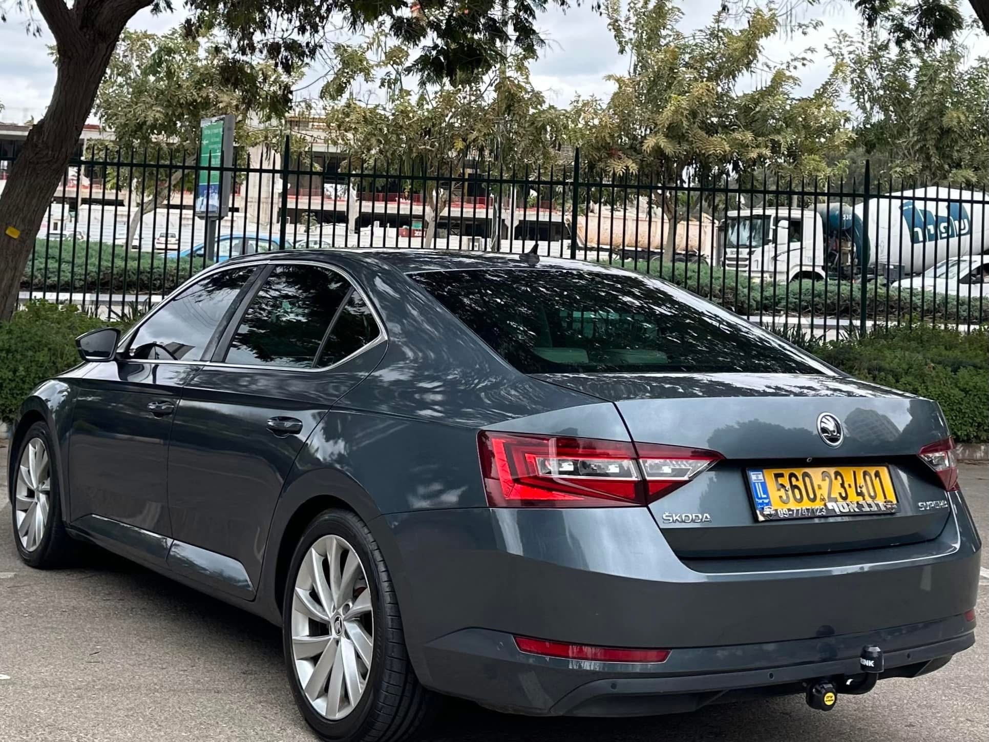 תמונות רכב סקודה סופרב