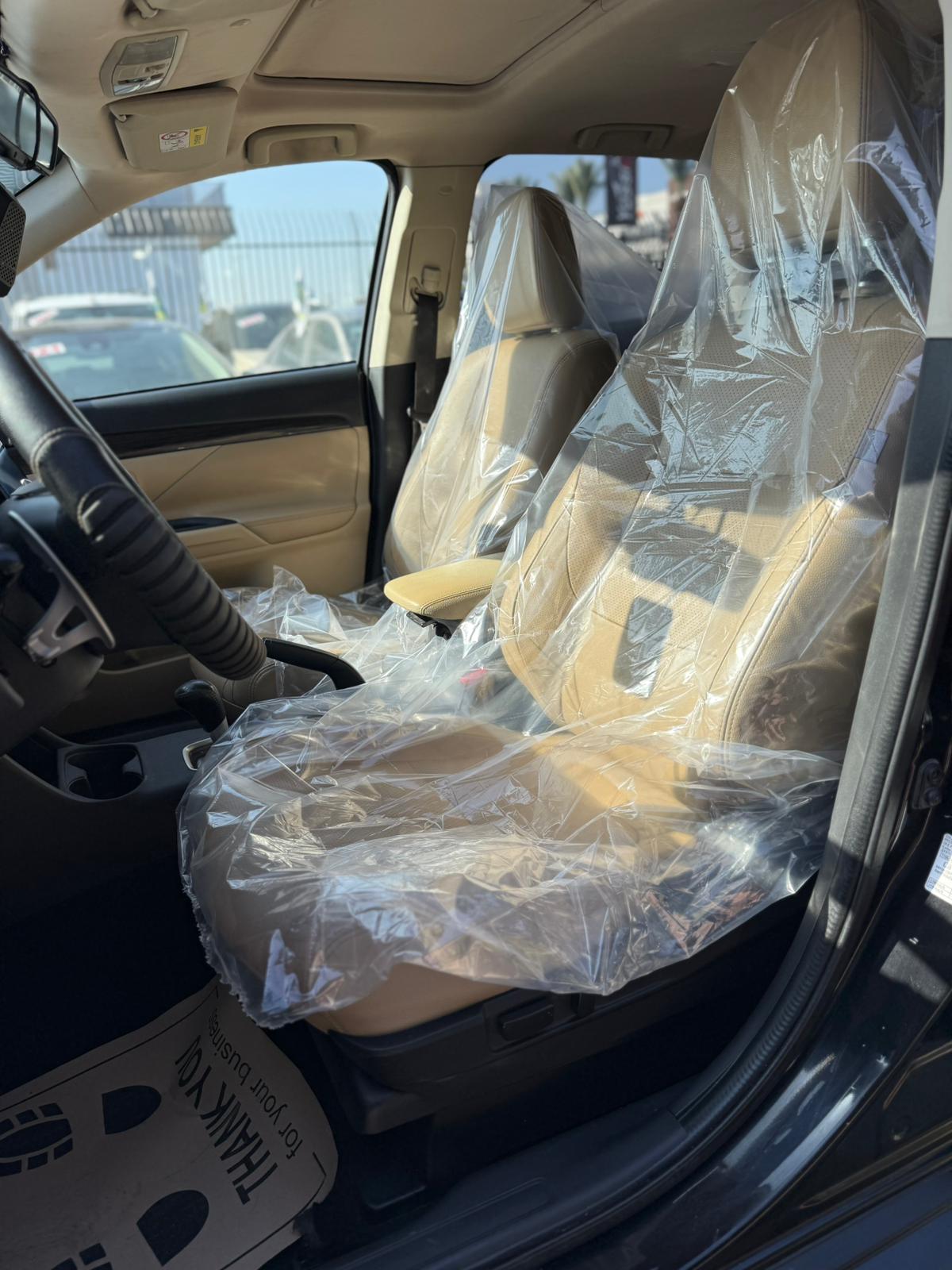 תמונות רכב מיצובישי OUTLANDER