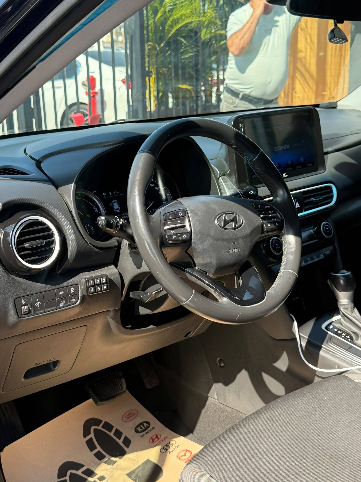 תמונות רכב יונדאי KONA HYBRID