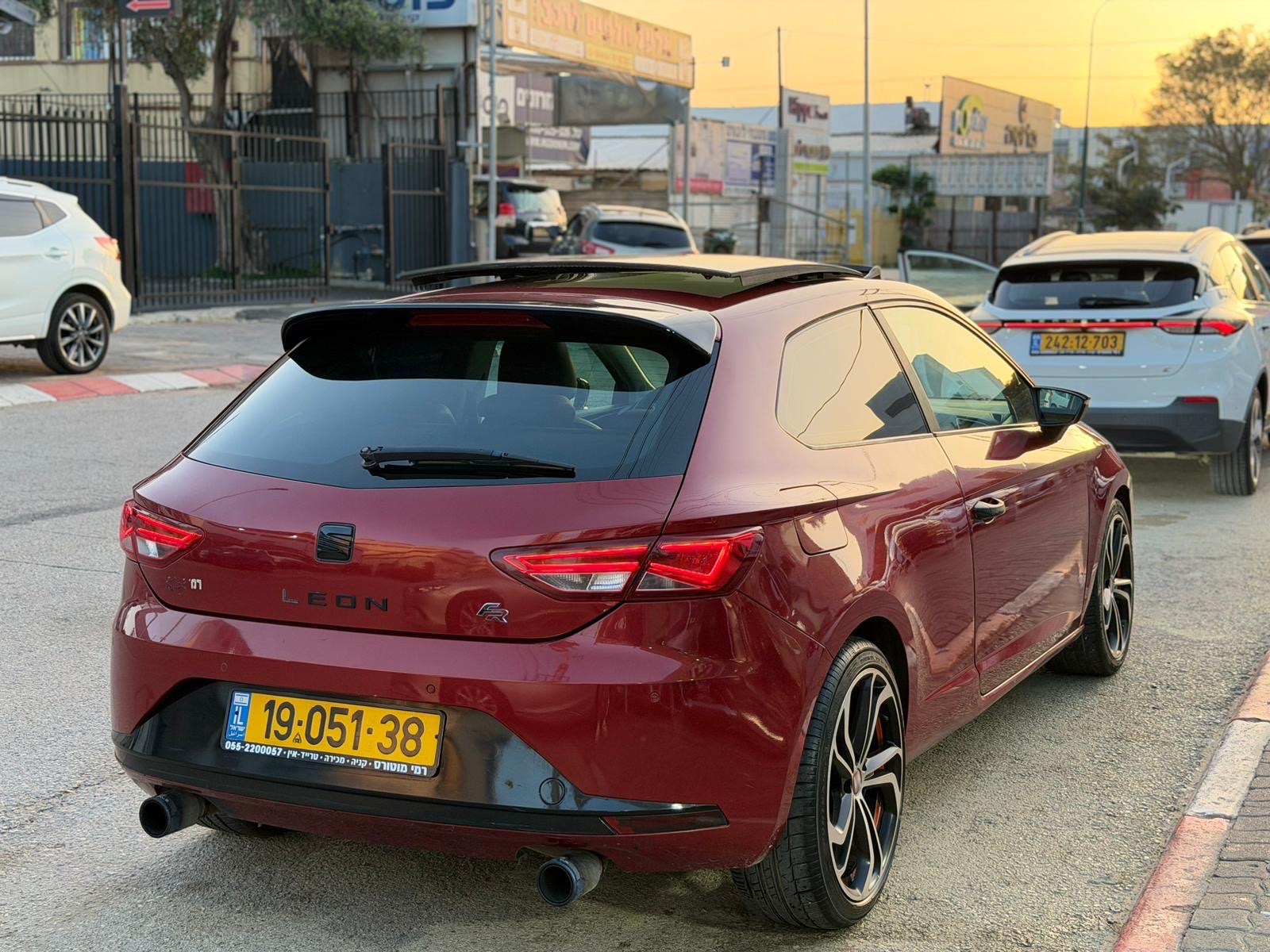 תמונות רכב סיאט לאון