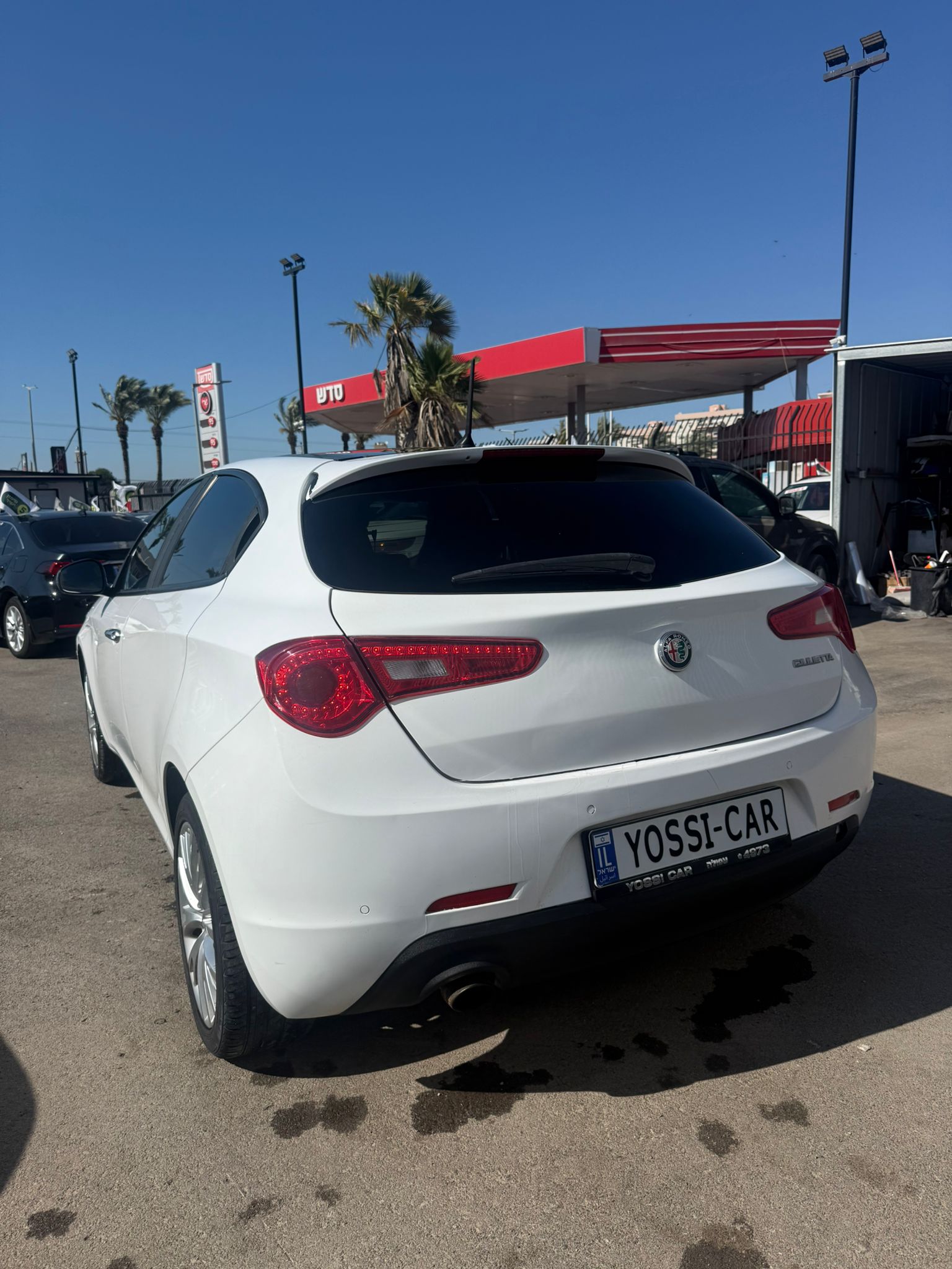 תמונות רכב אלפא רומיאו ALFA GIULIETTA