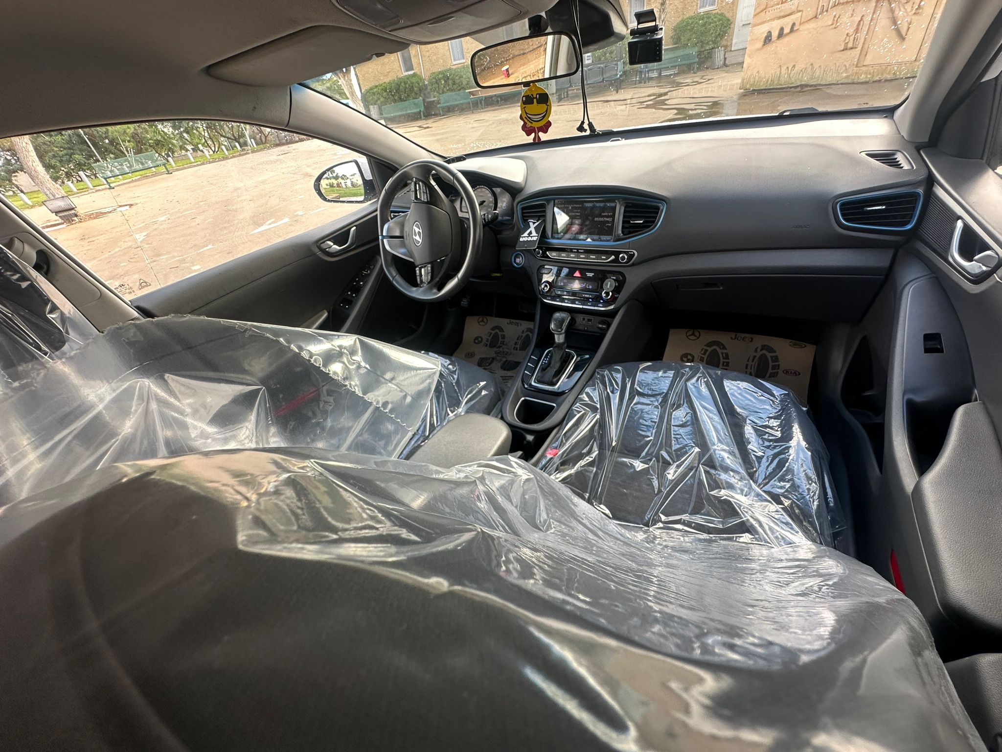 תמונות רכב יונדאי איוניק