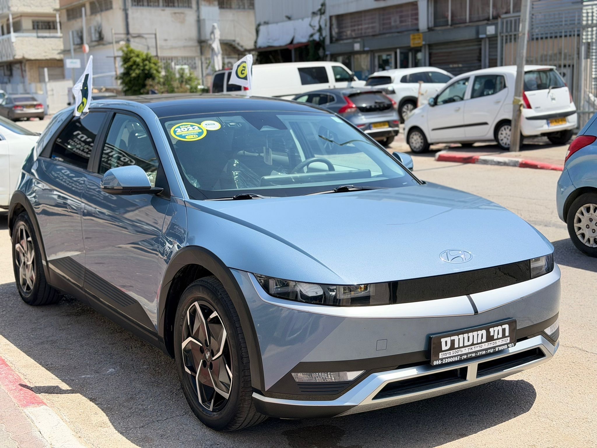 תמונות רכב יונדאי איוניק