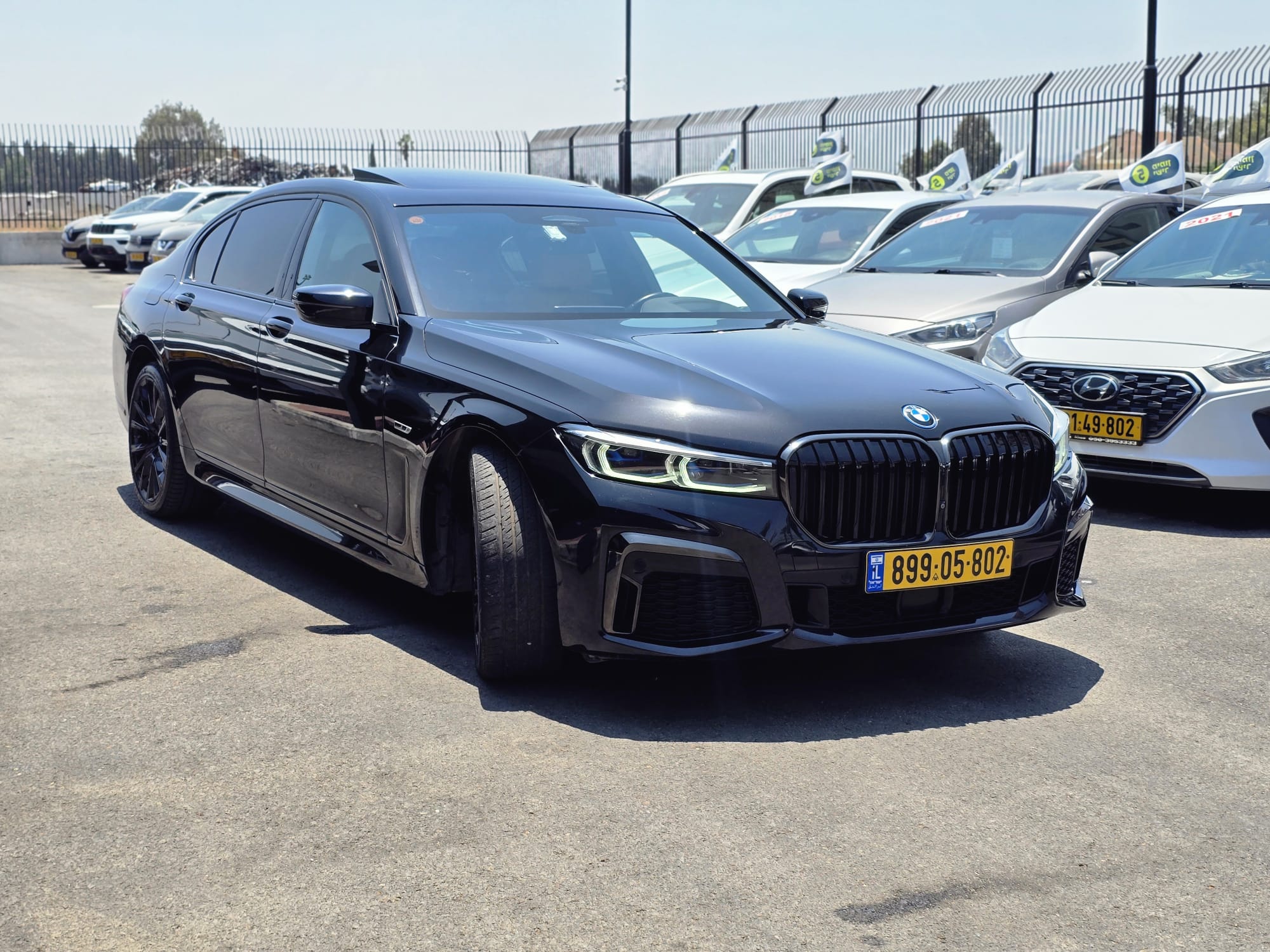 תמונות רכב ב מ וו 745LE