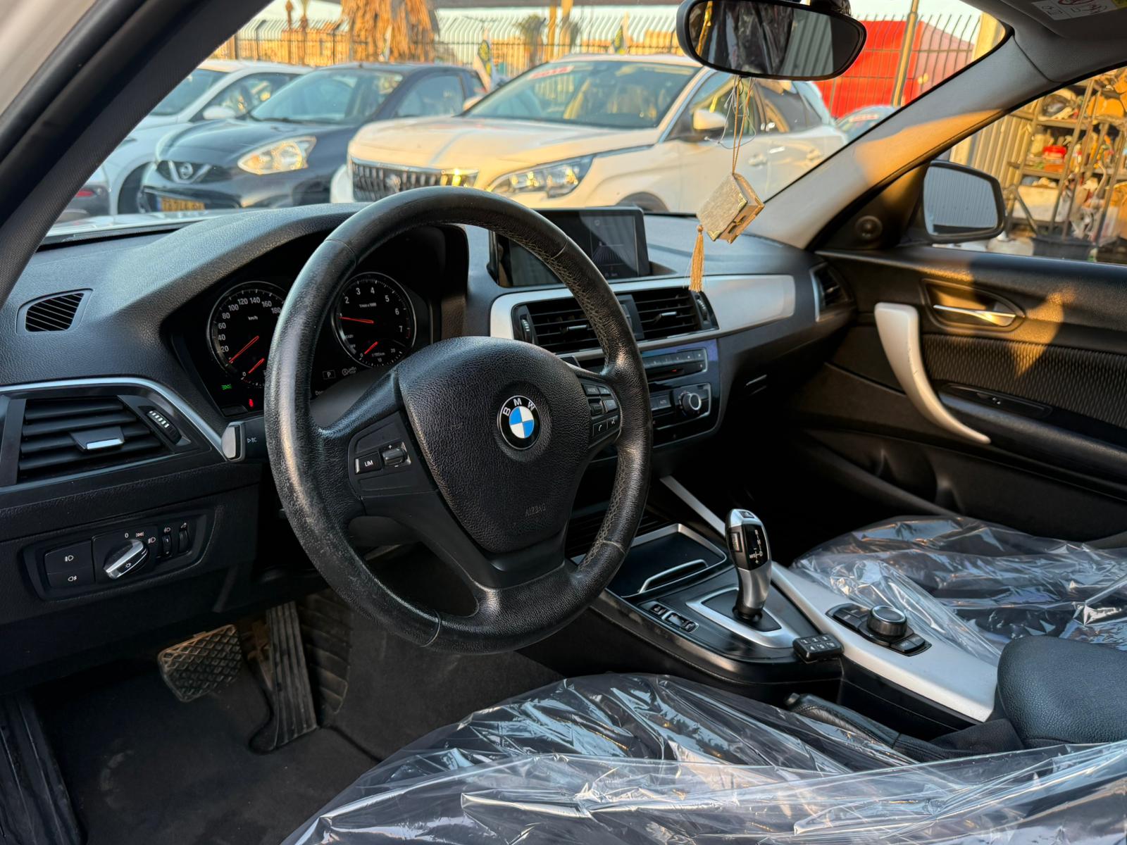 תמונות רכב ב מ וו 118I