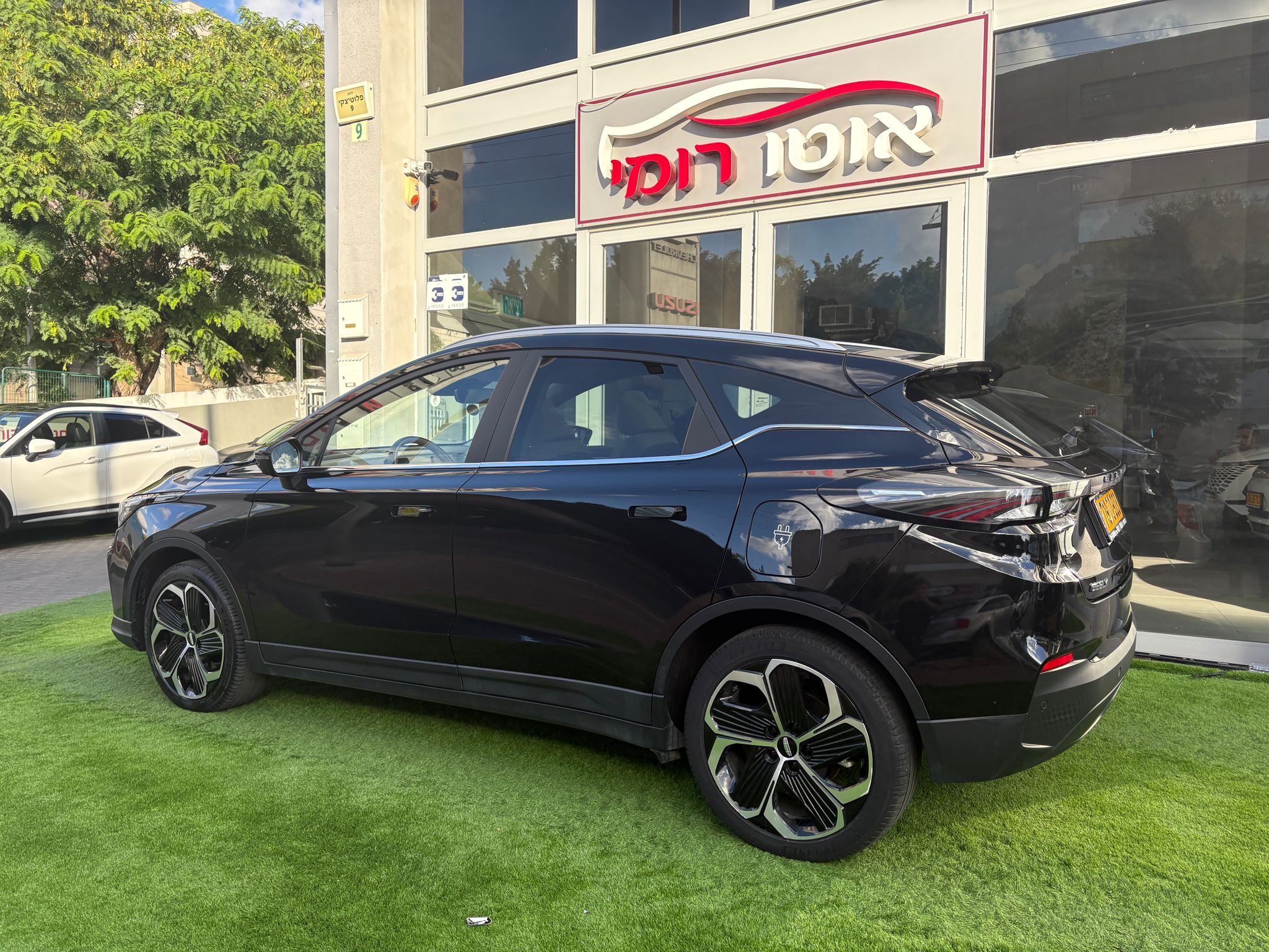 תמונות רכב גילי GEOMETRY