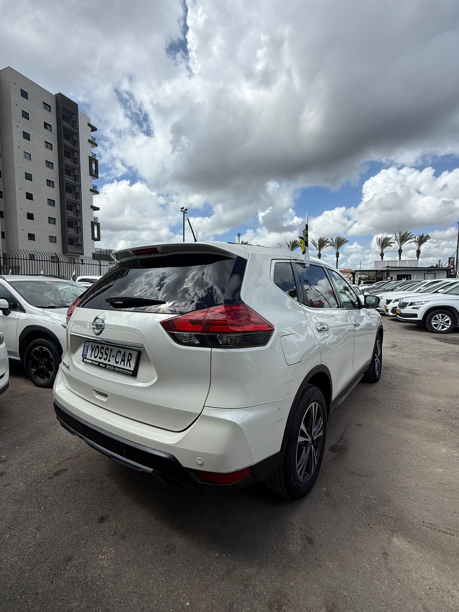 תמונות רכב ניסאן X-TRAIL