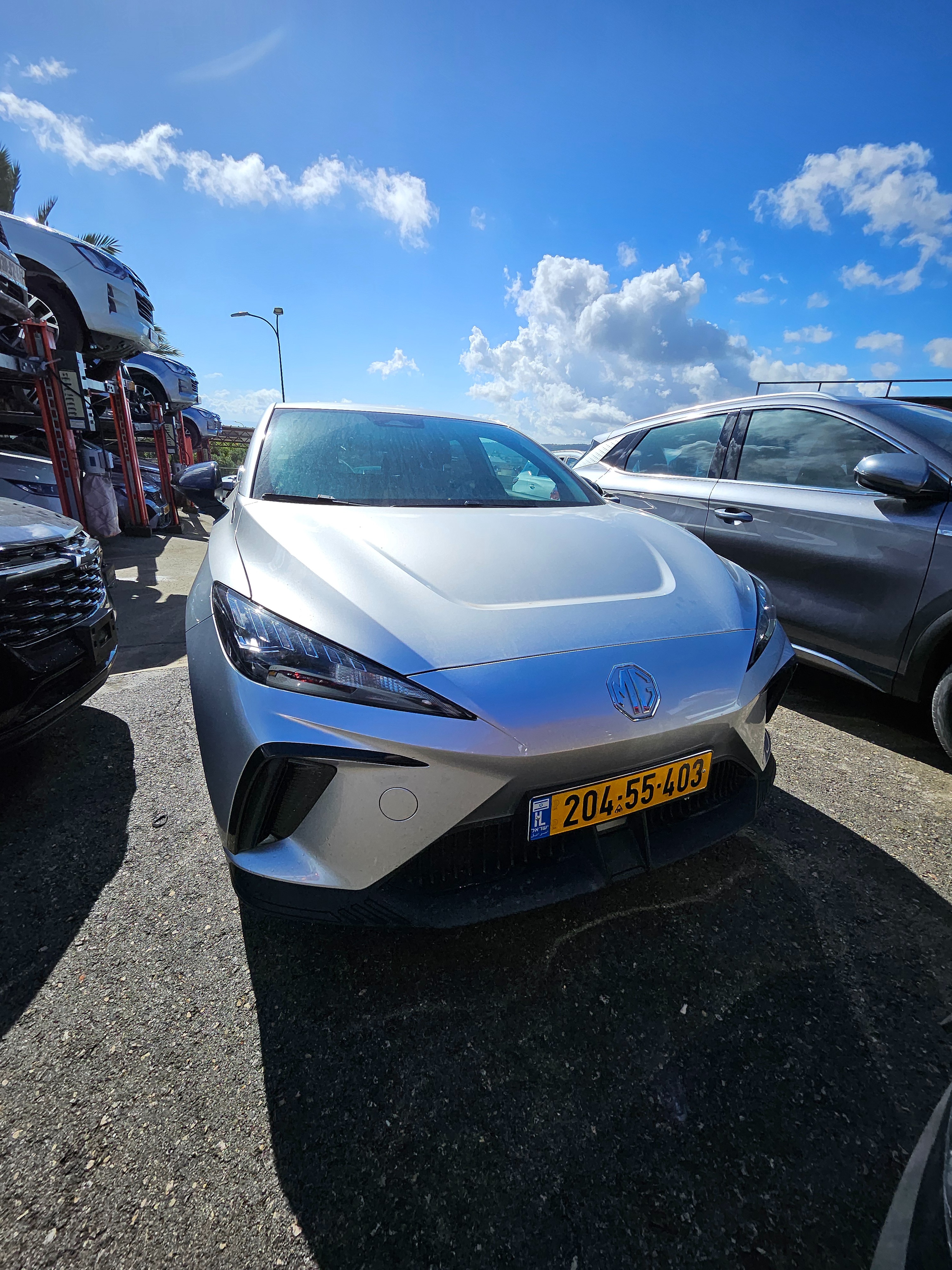 תמונות רכב MG MG4