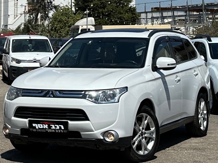 מיצובישי, אאוטלנדר