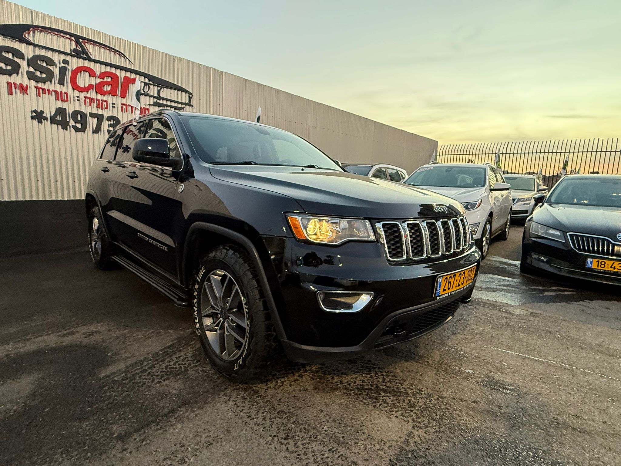 תמונות רכב קרייזלר GRAND CHEROKEE