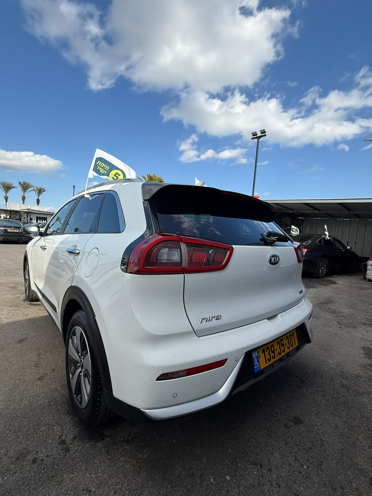 תמונות רכב קיה NIRO