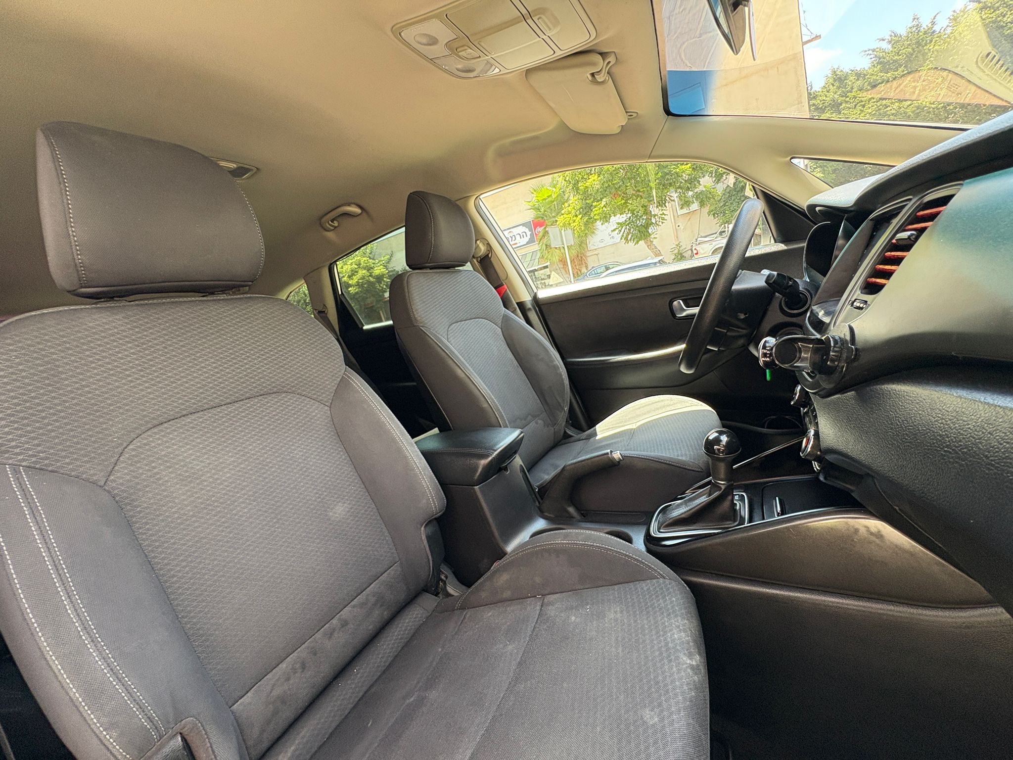 תמונות רכב קיה קארנס