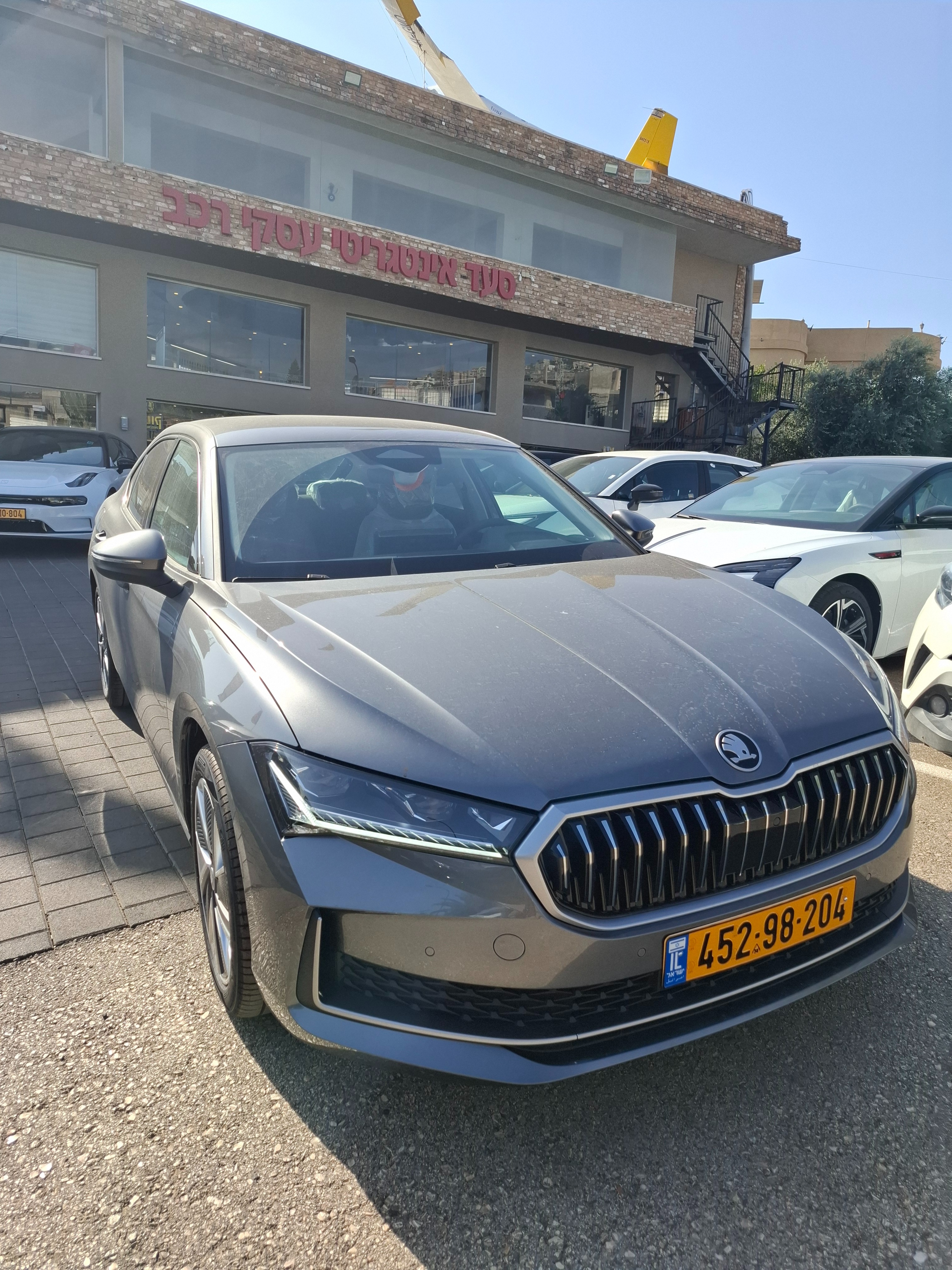 תמונות רכב סקודה סופרב