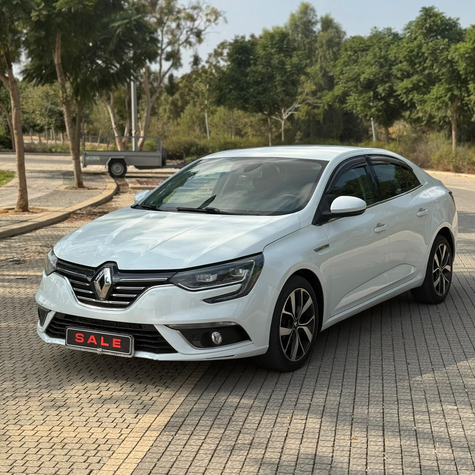 תמונות רכב רנו מגאן