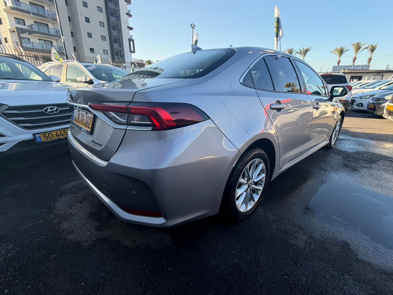 תמונות רכב טויוטה COROLLA HSD SDN