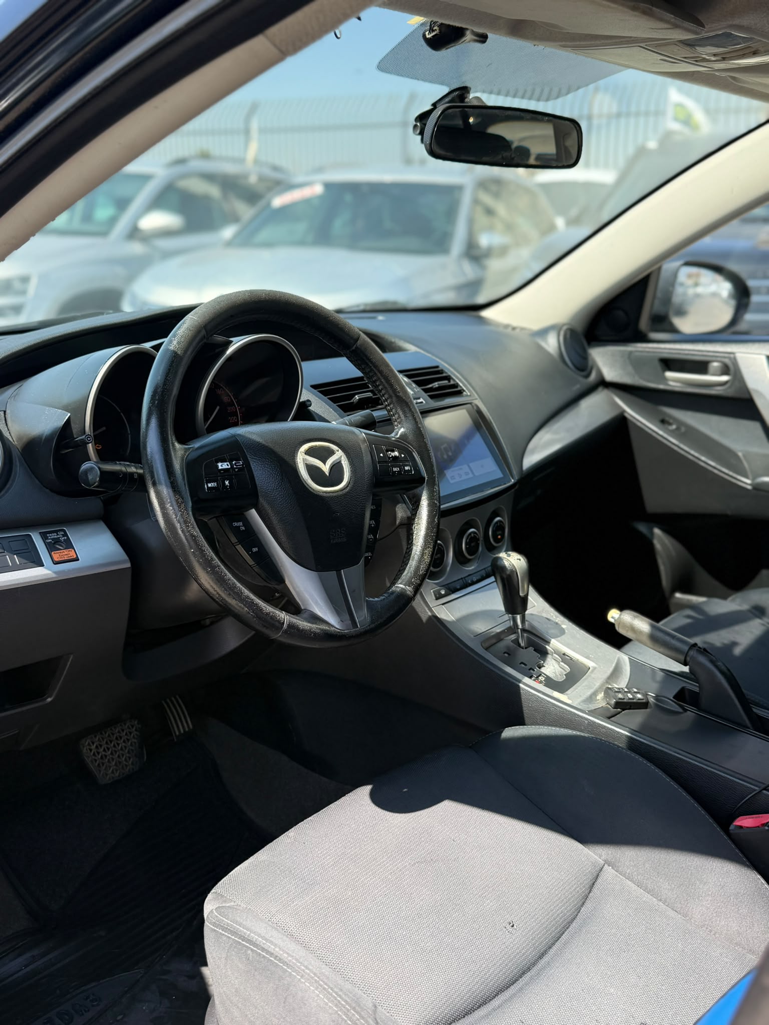תמונות רכב מזדה MAZDA 3