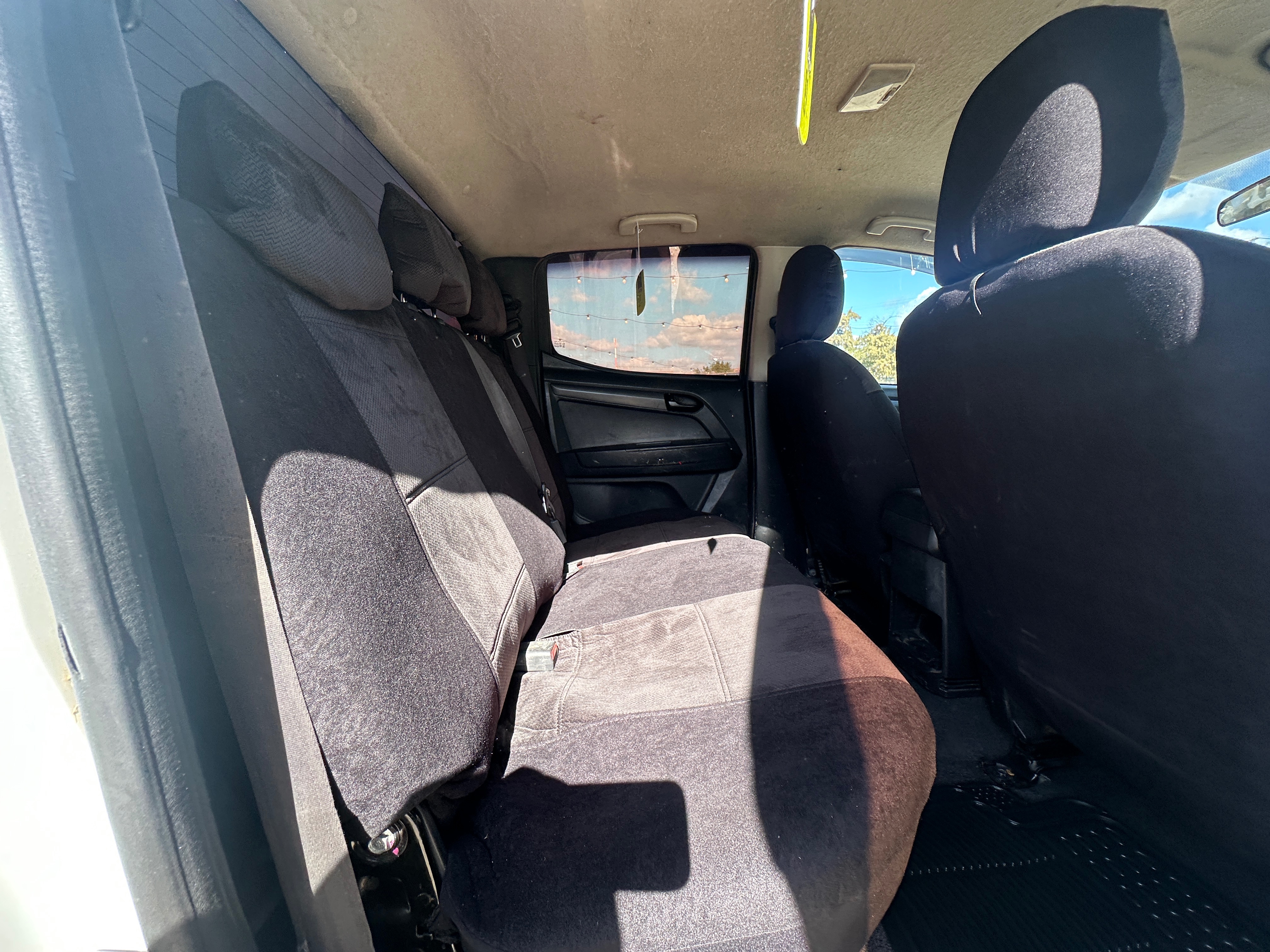 תמונות רכב איסוזו D-Max