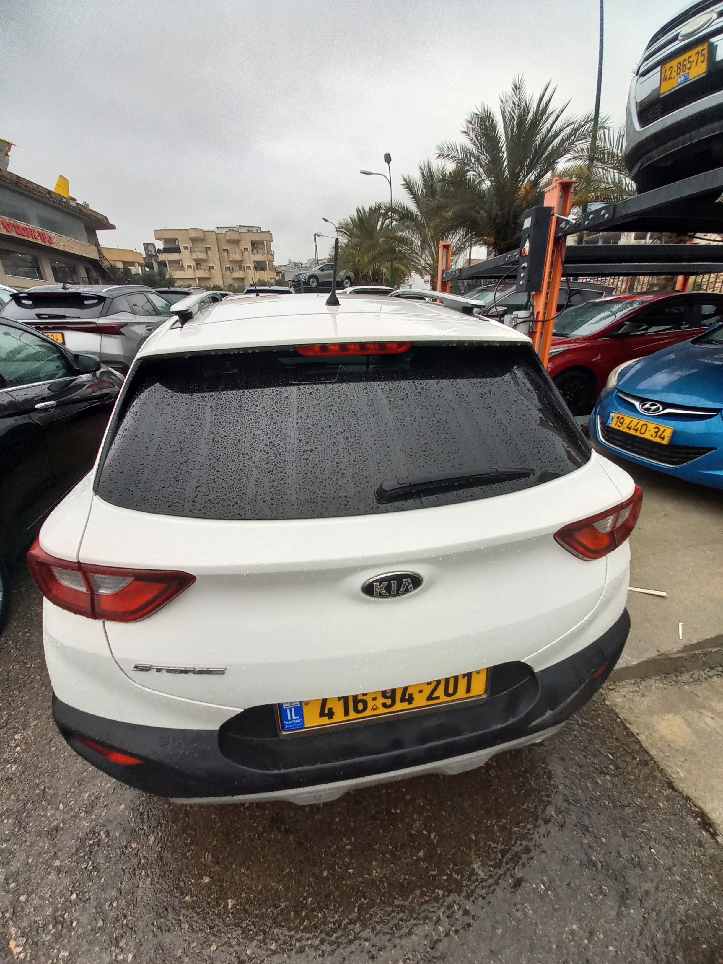תמונות רכב קיה סטוניק
