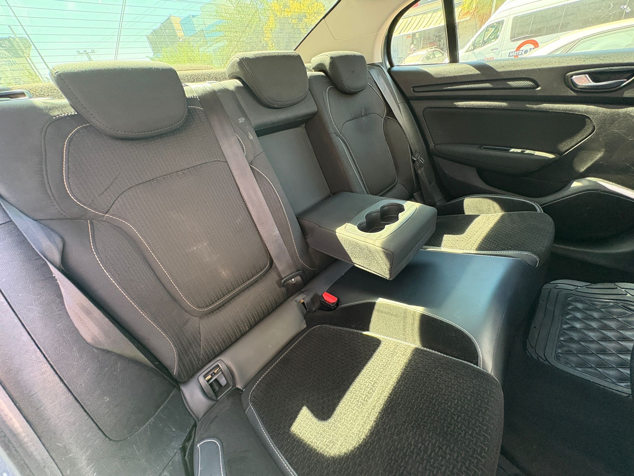 תמונות רכב רנו גראנד קופה