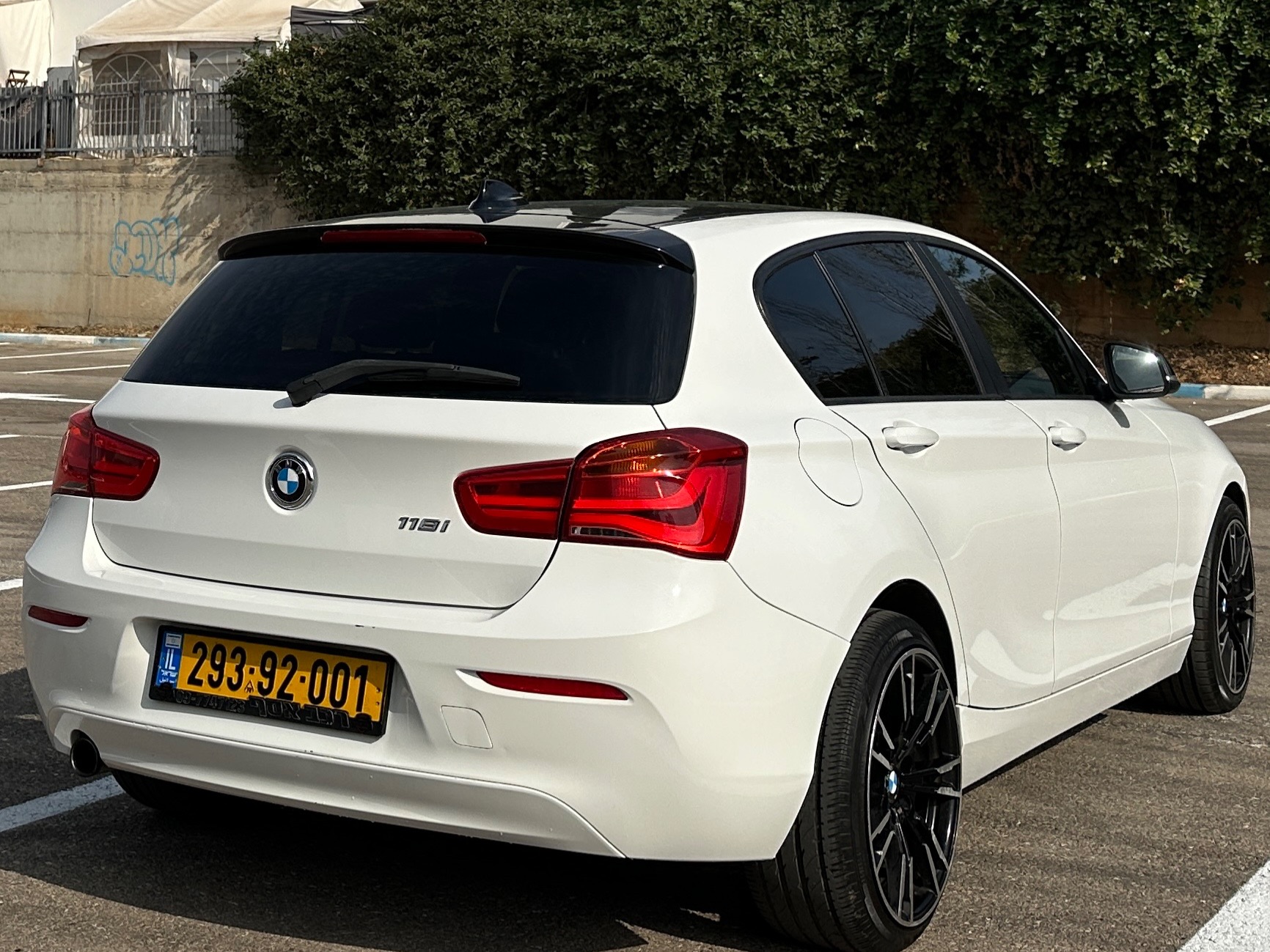 תמונות רכב ב מ וו סדרה 1