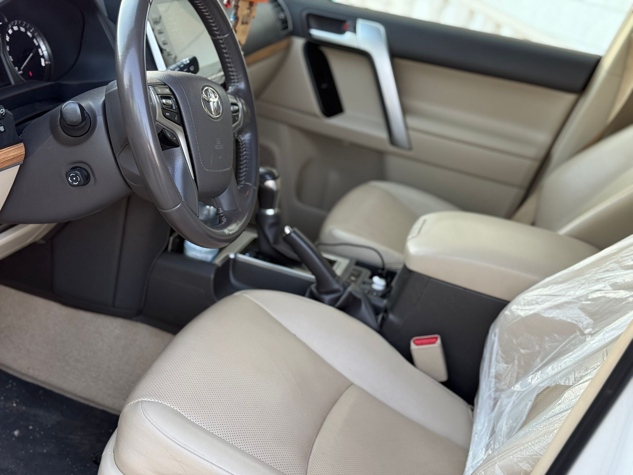 תמונות רכב טויוטה לנד קרוזר