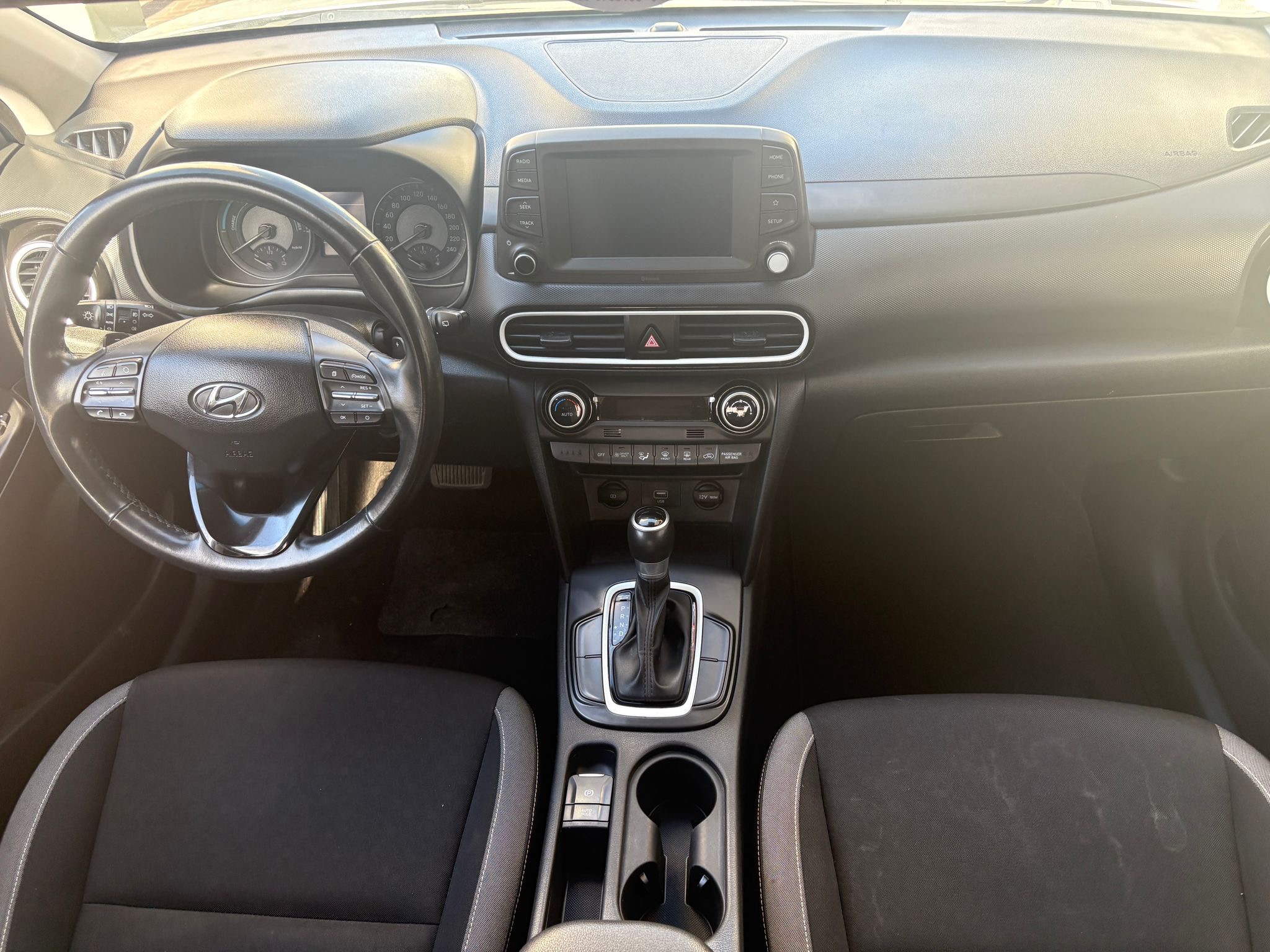 תמונות רכב יונדאי קונה