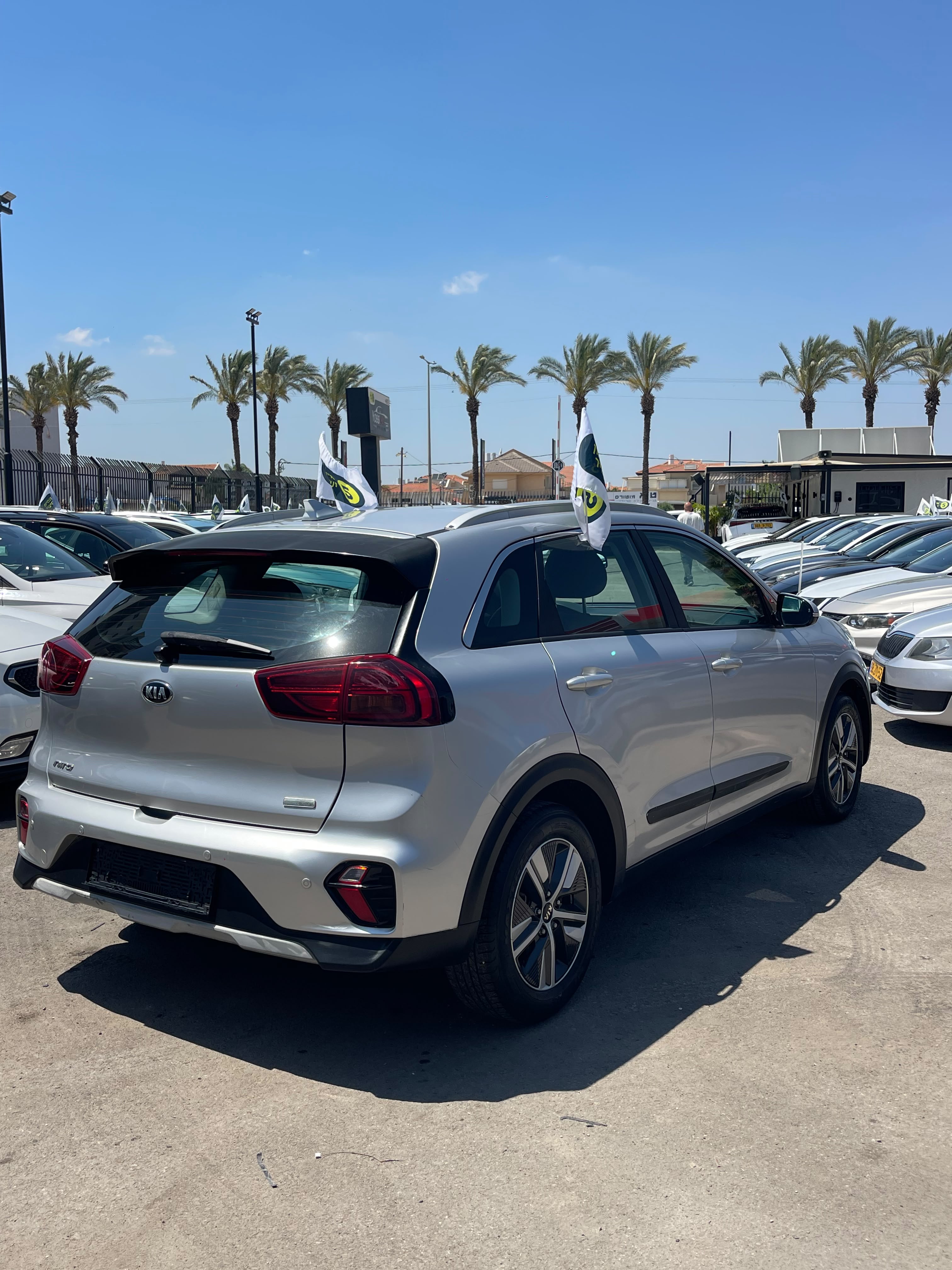 תמונות רכב קיה NIRO