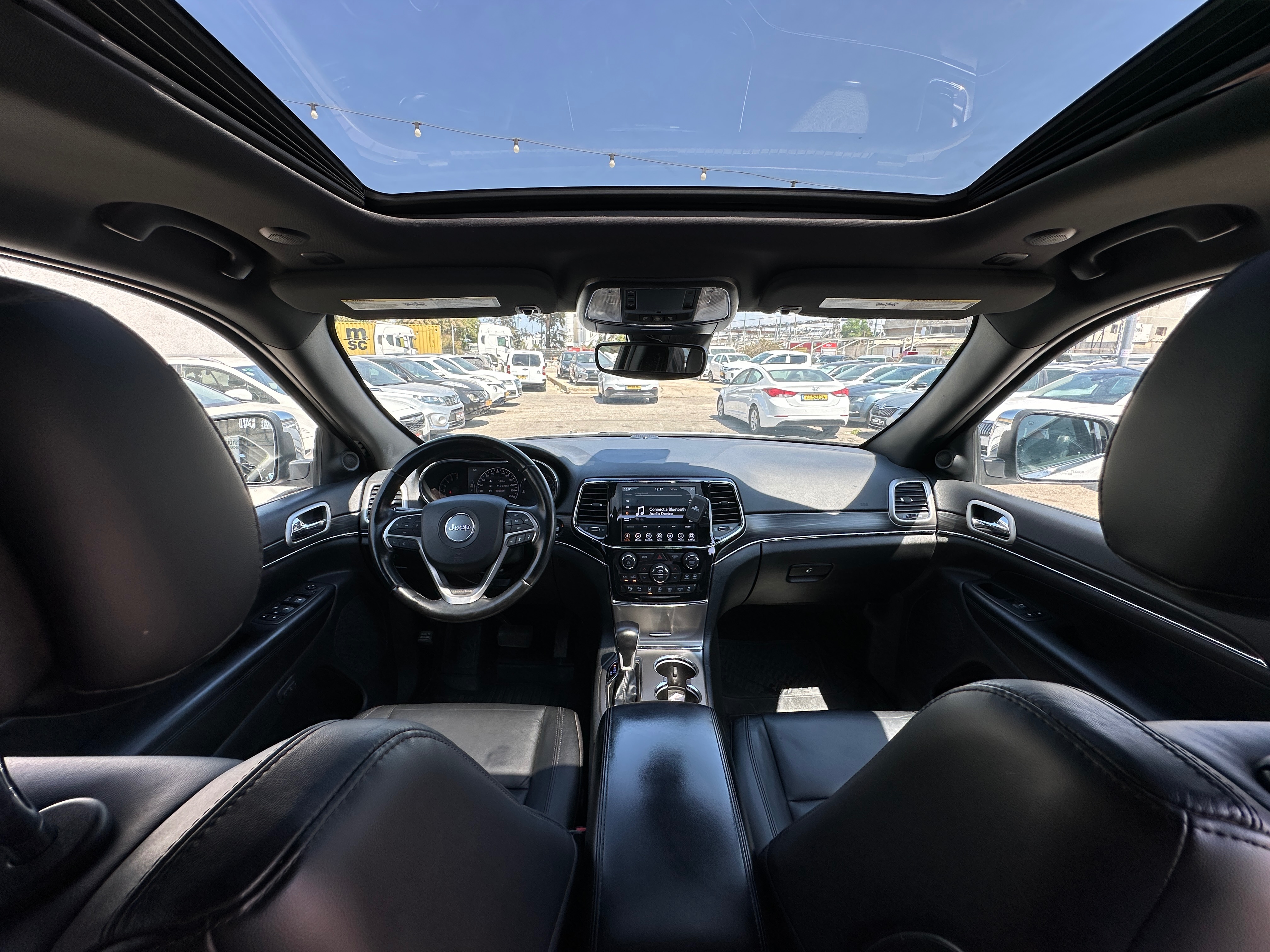 תמונות רכב ג'יפ גראנד צ'ירוקי