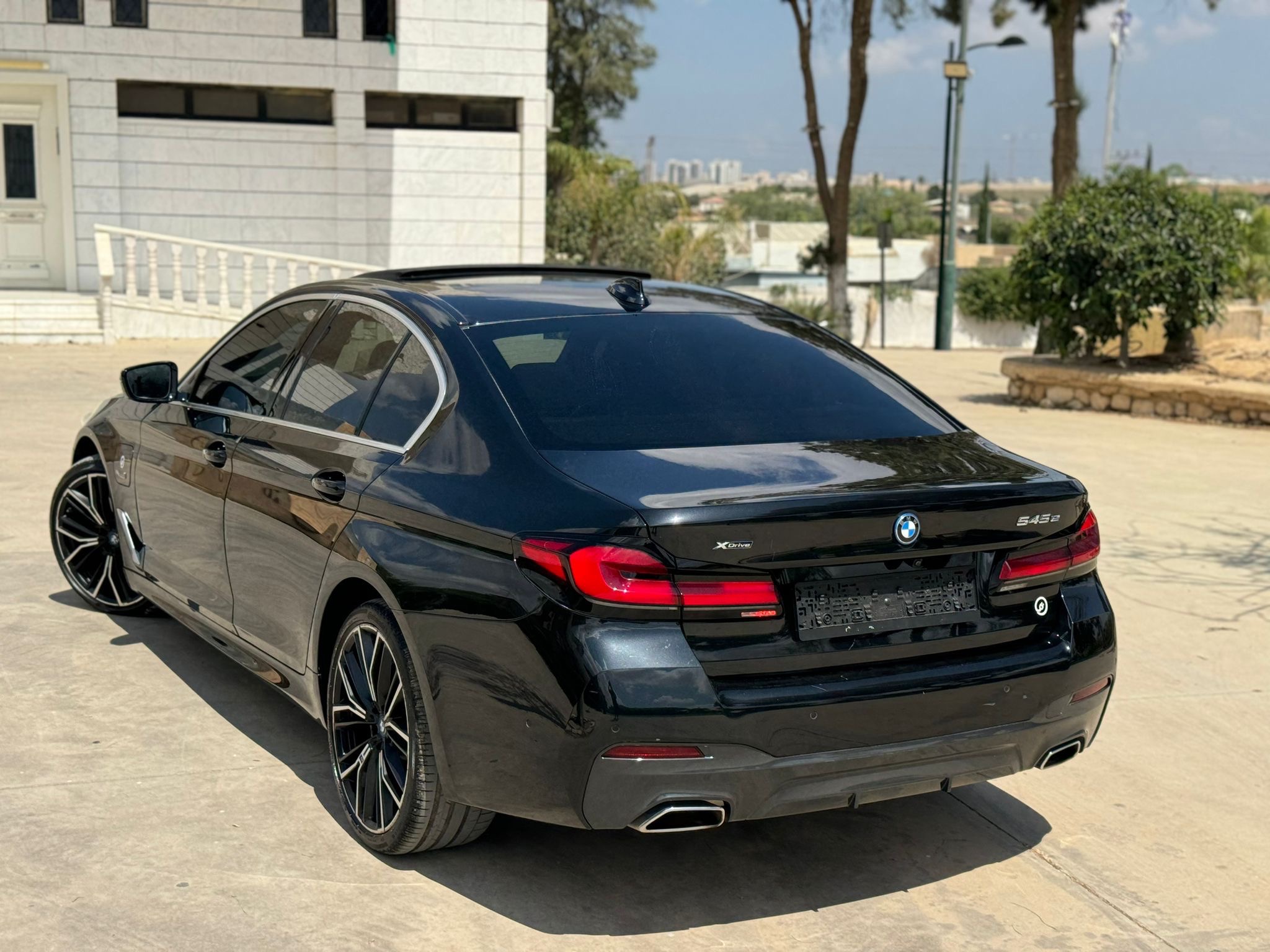 תמונות רכב ב מ וו סדרה 5