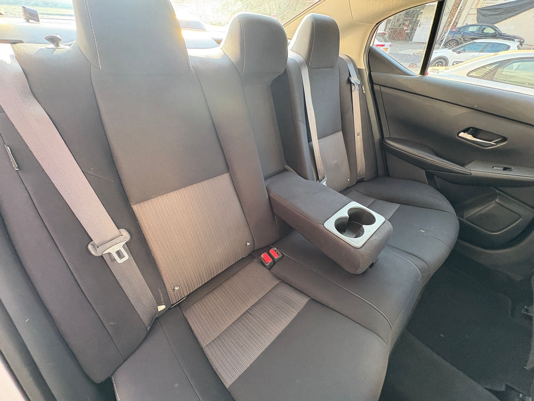 תמונות רכב ניסאן סנטרה