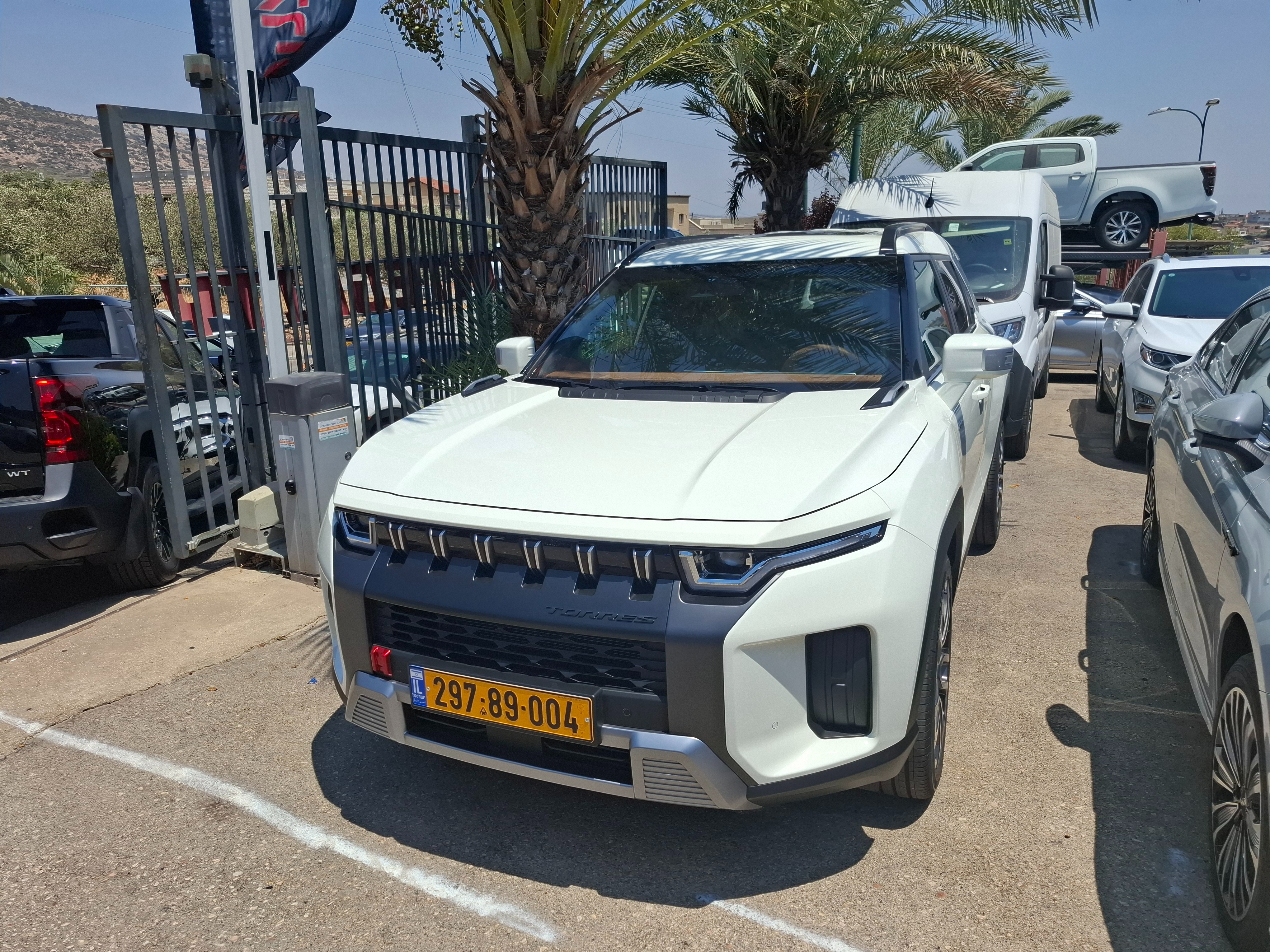 קיי גי מוביליט, טורס