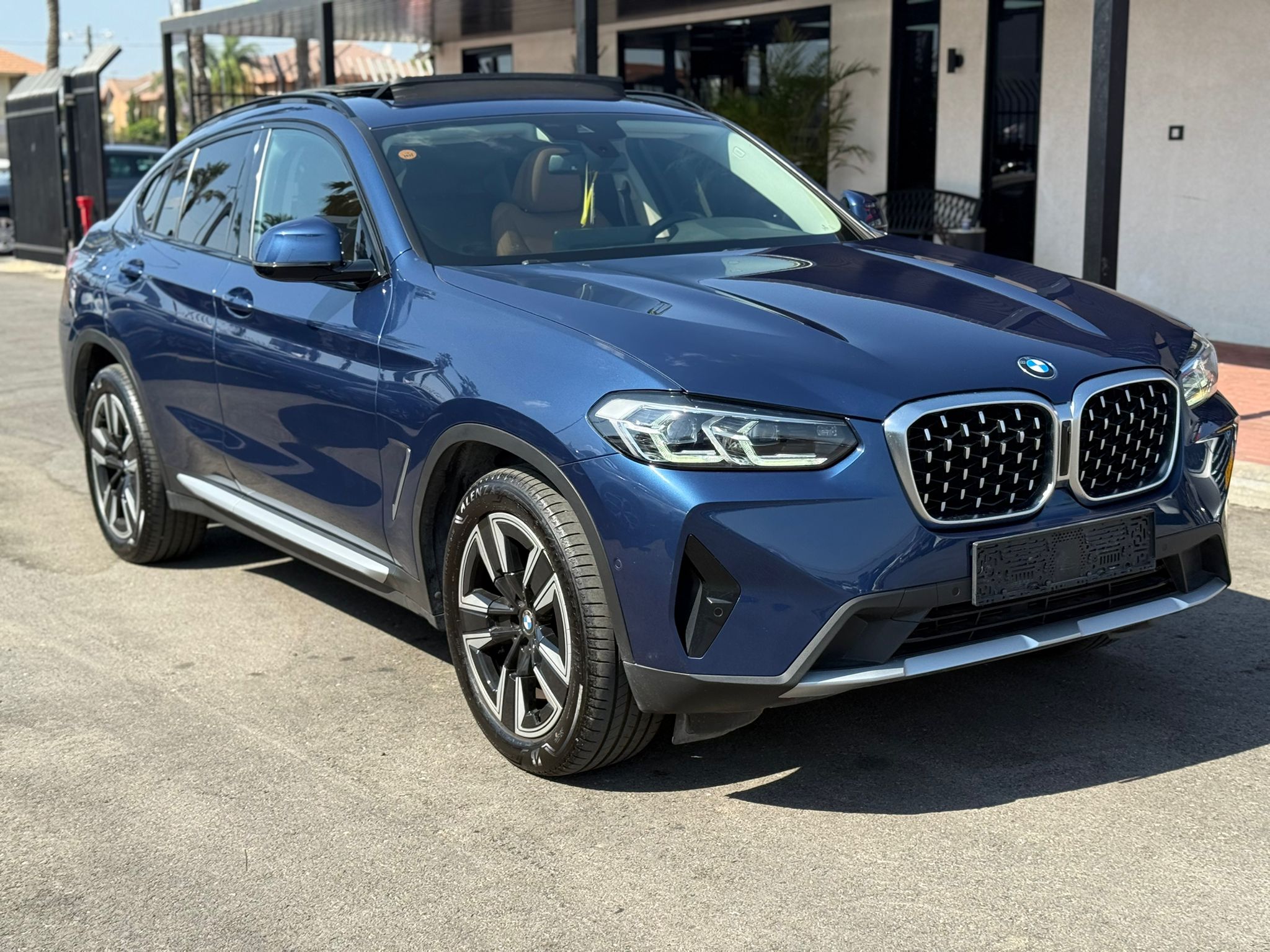 תמונות רכב ב מ וו X4 XDRIVE20I