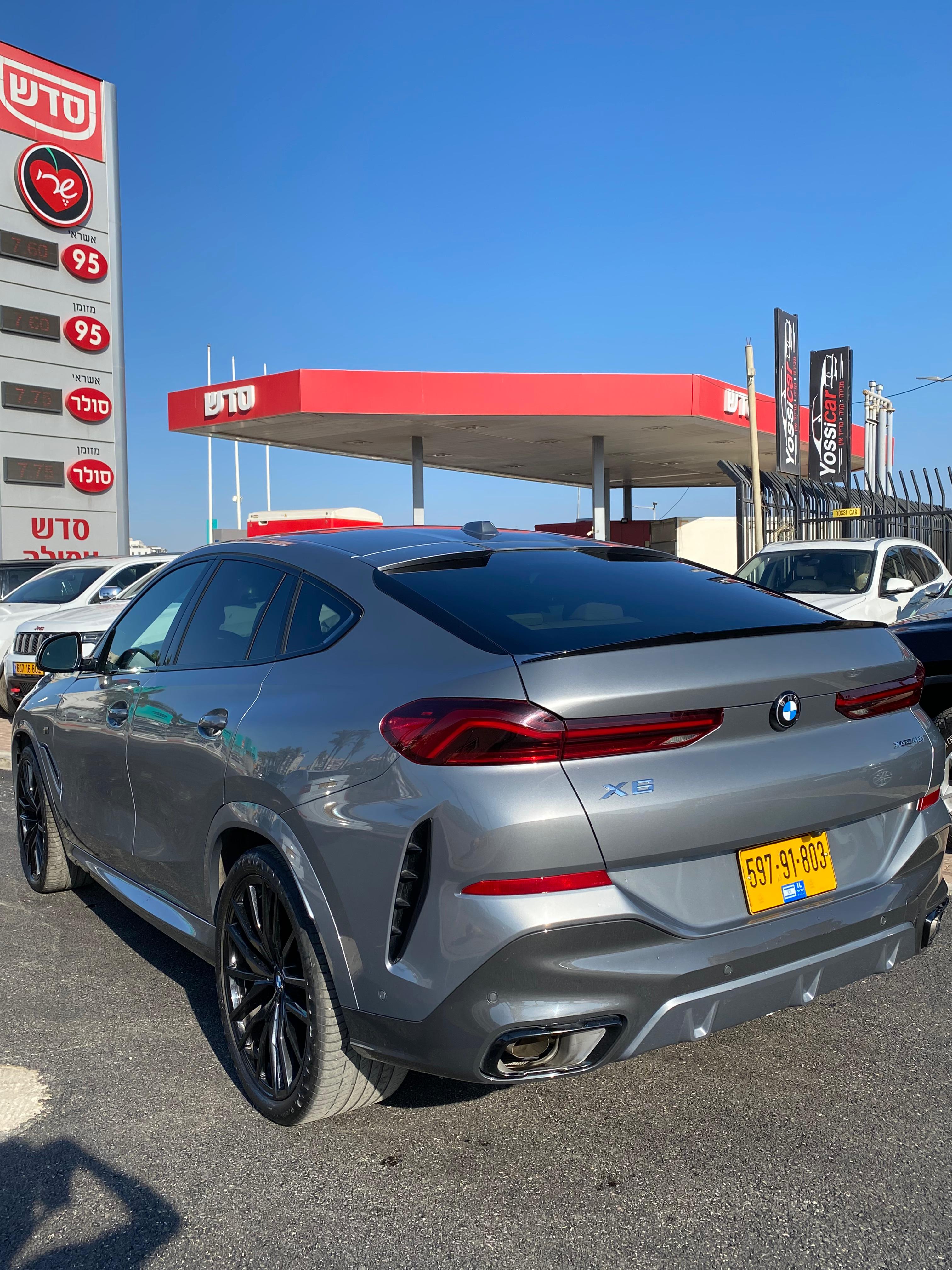 תמונות רכב ב מ וו X6 XDRIVE40I