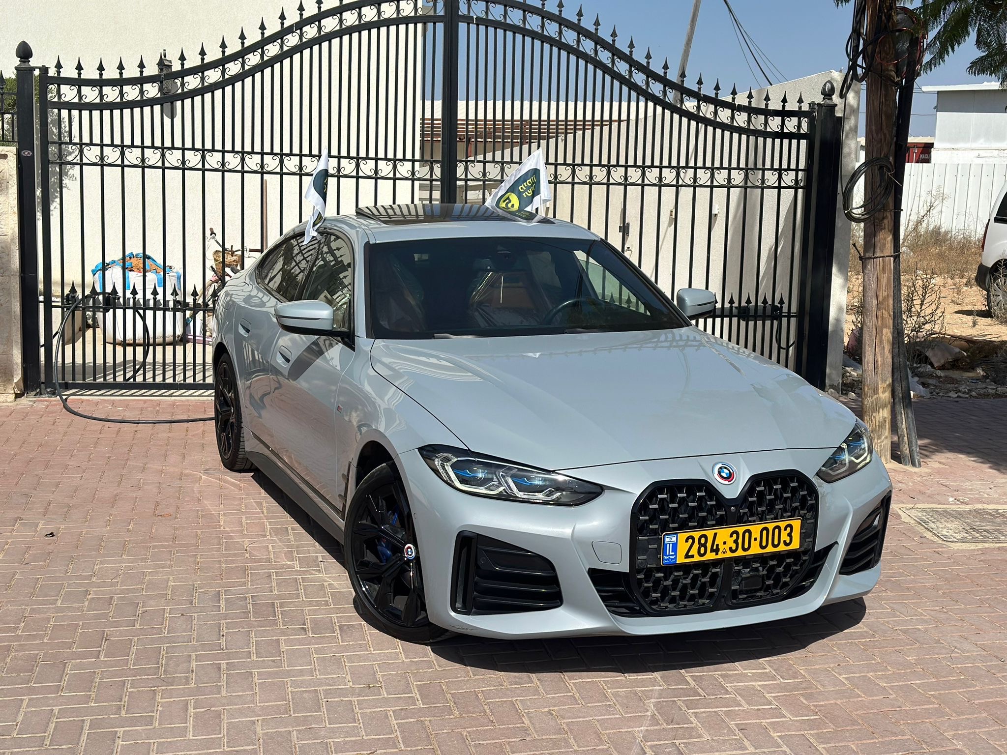 תמונות רכב ב מ וו סדרה 4