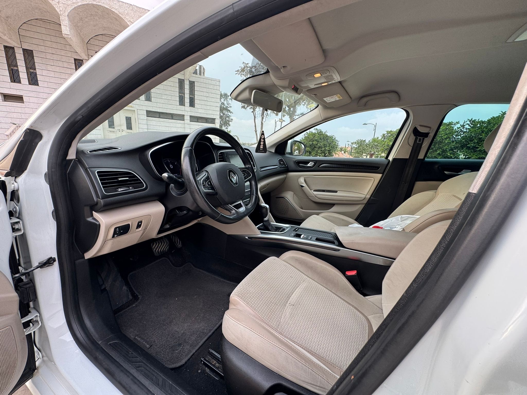 תמונות רכב רנו מגאן