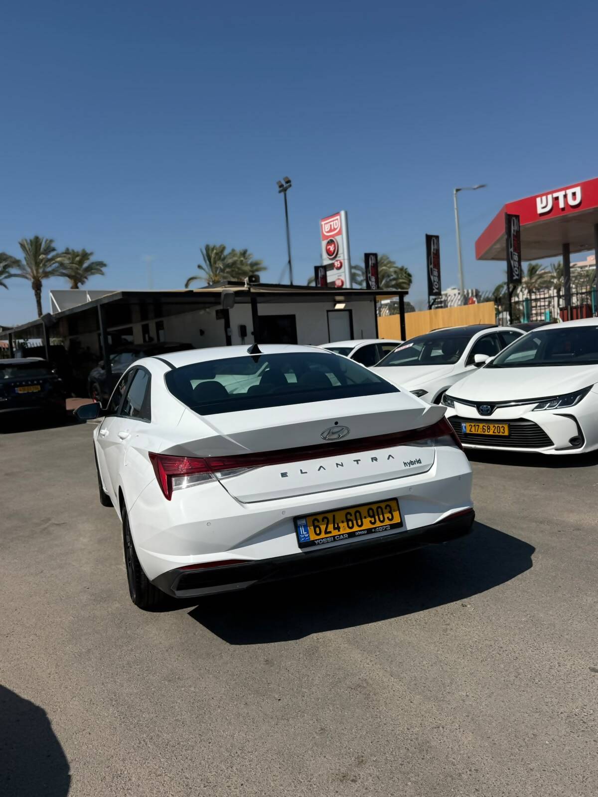 תמונות רכב יונדאי ELANTRA HEV
