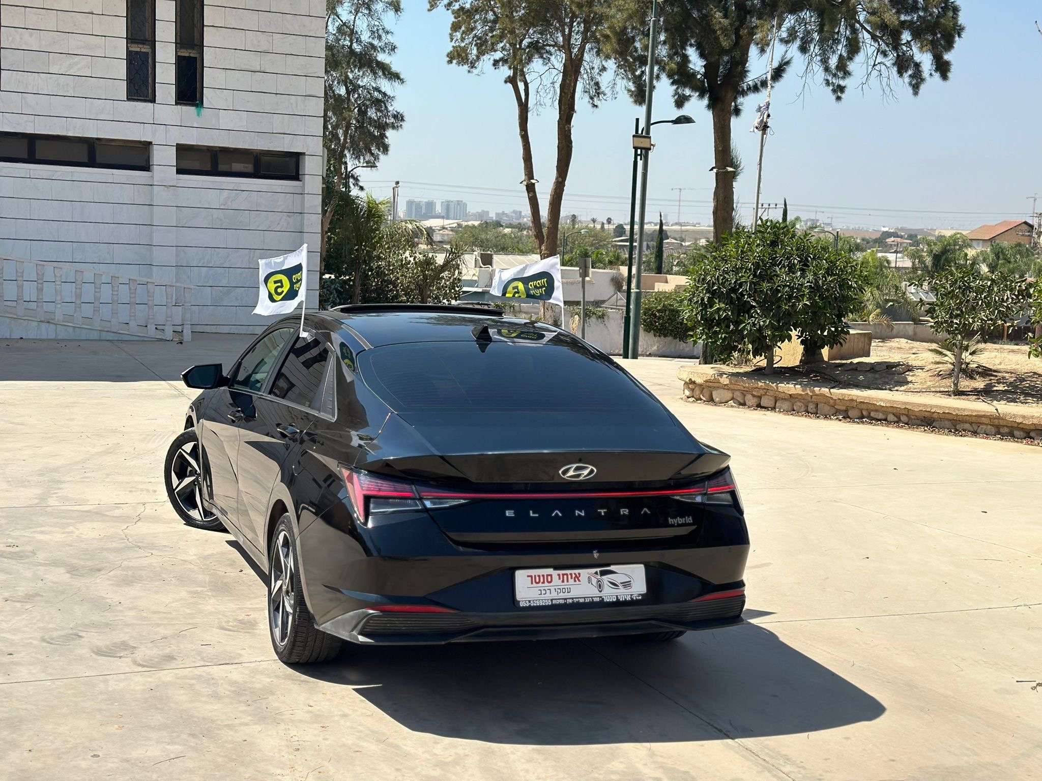 תמונות רכב יונדאי אלנטרה