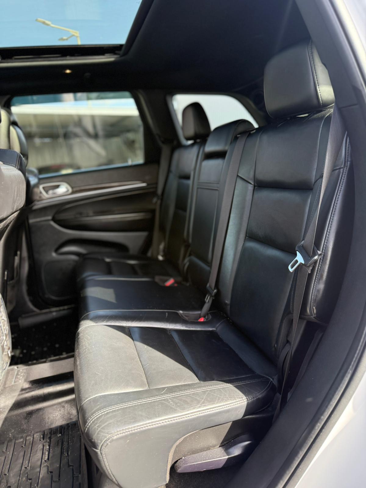 תמונות רכב ג'יפ GRAND CHEROKEE