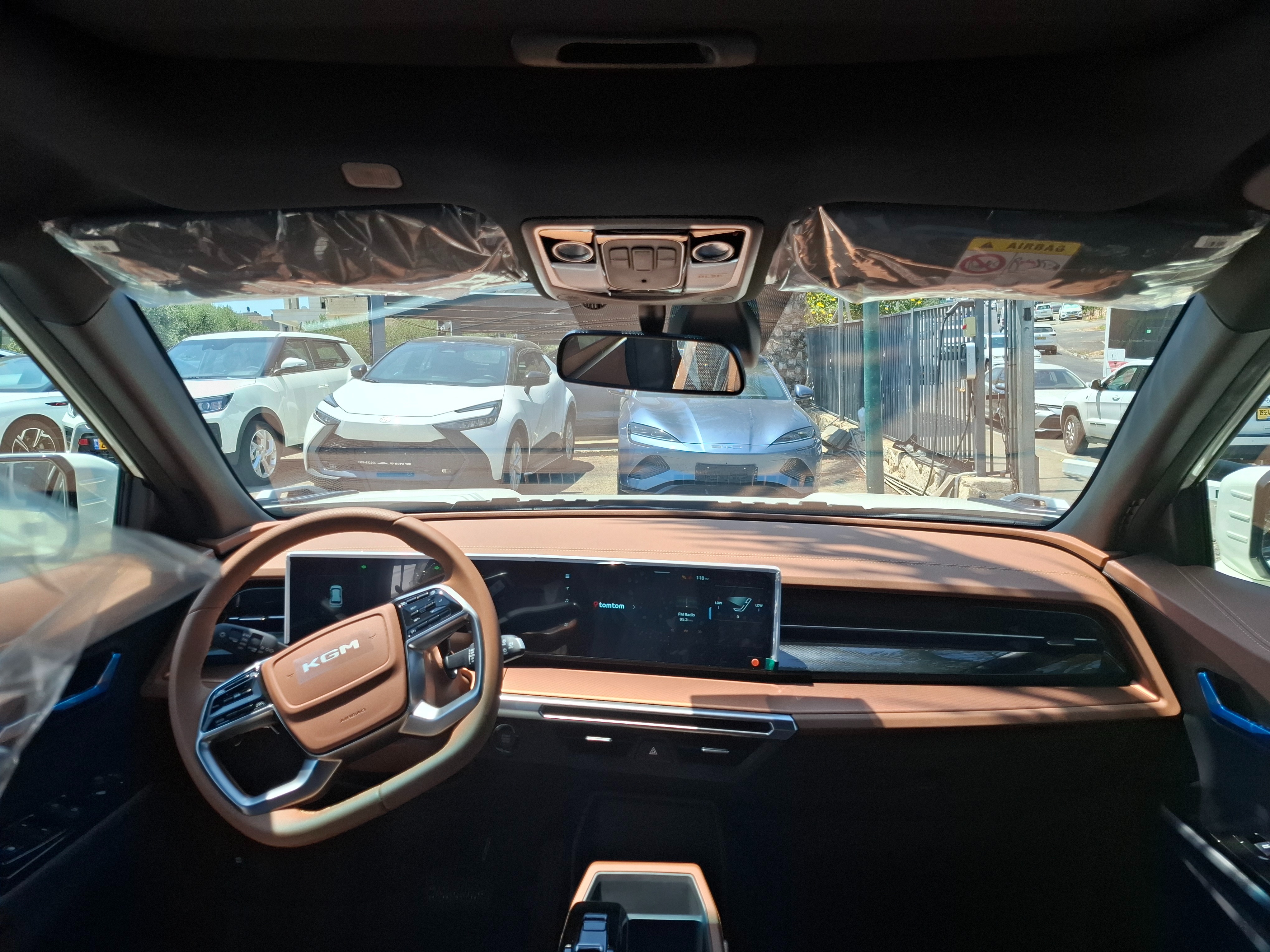 תמונות רכב קיי גי מוביליט טורס