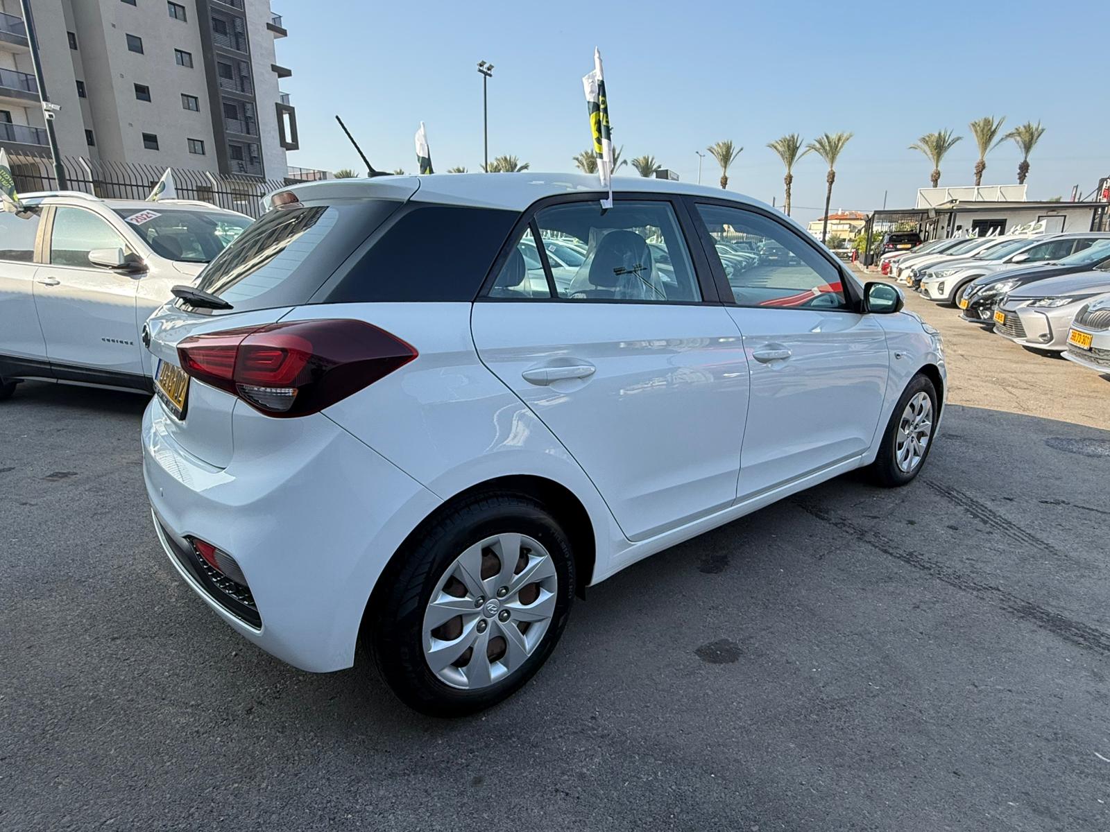 תמונות רכב יונדאי I20