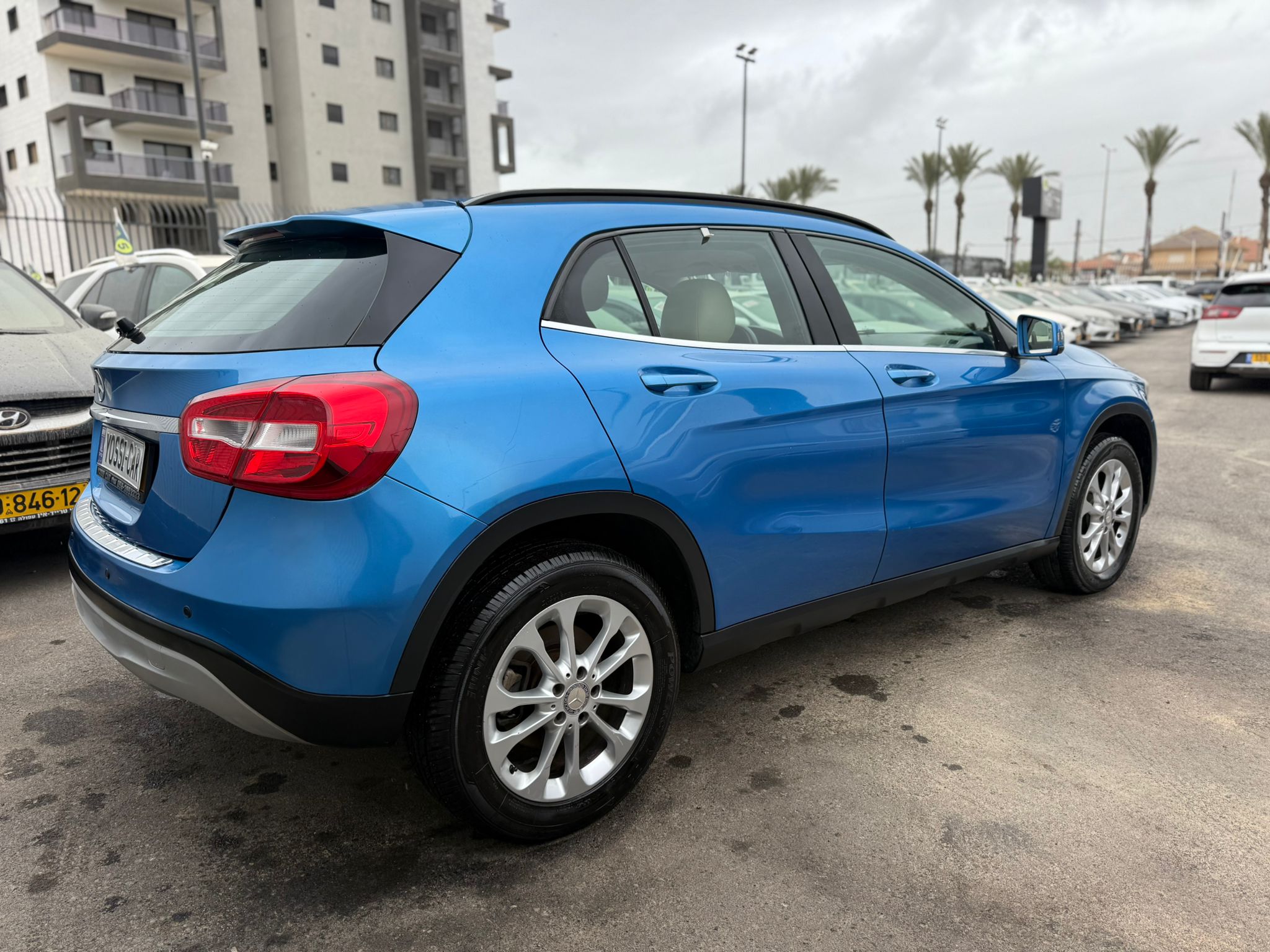 תמונות רכב מרצדס GLA200