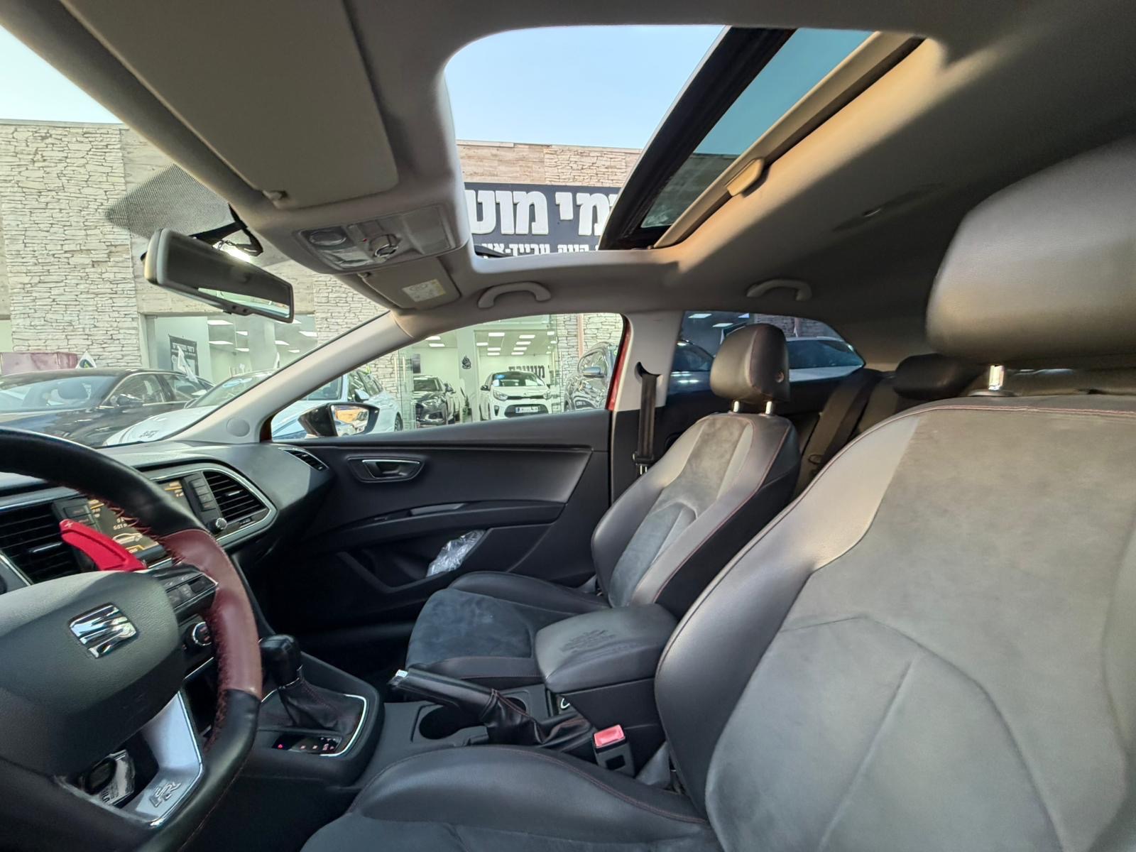 תמונות רכב סיאט לאון