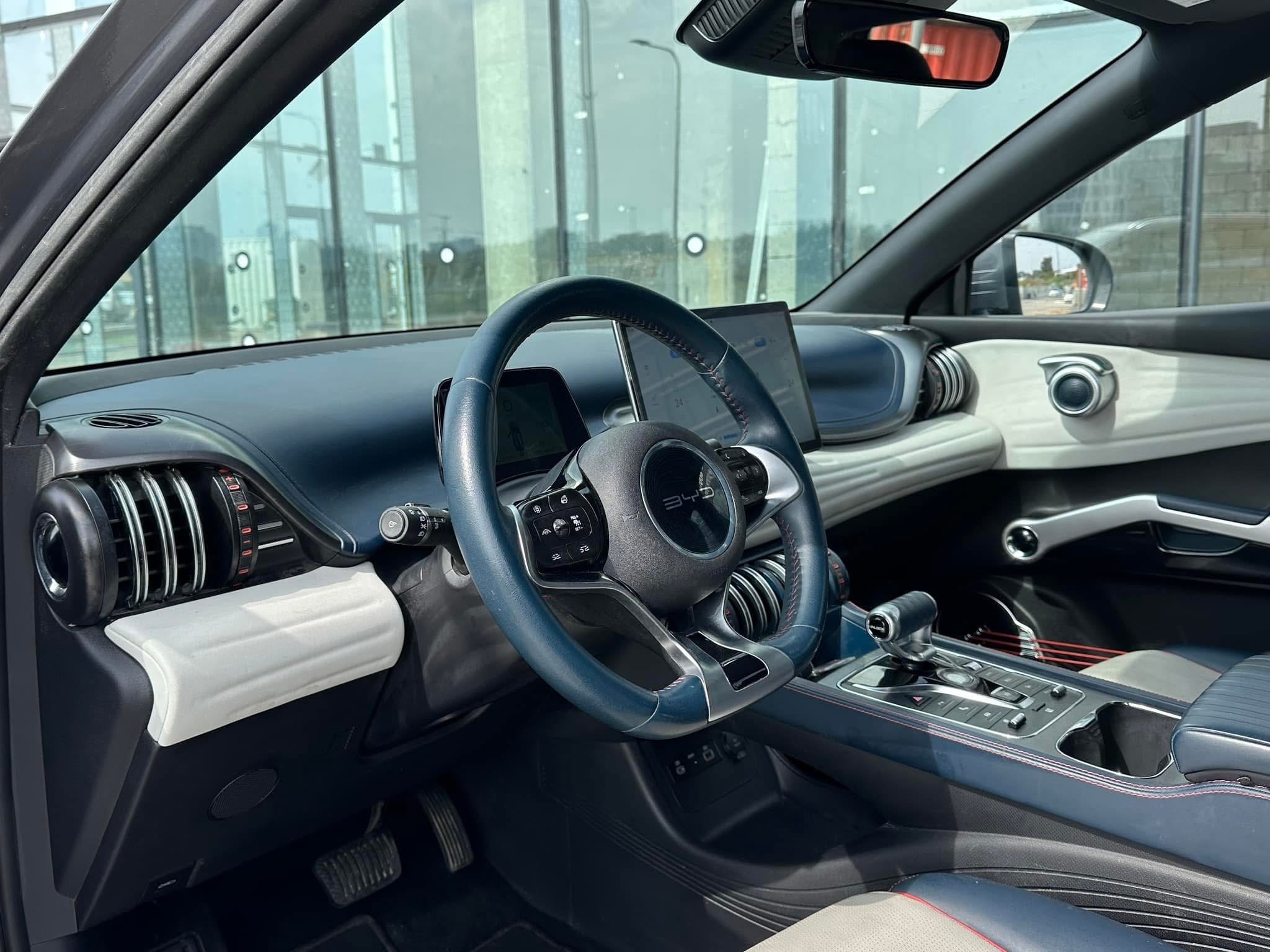 תמונות רכב בי ווי די ATTO 3