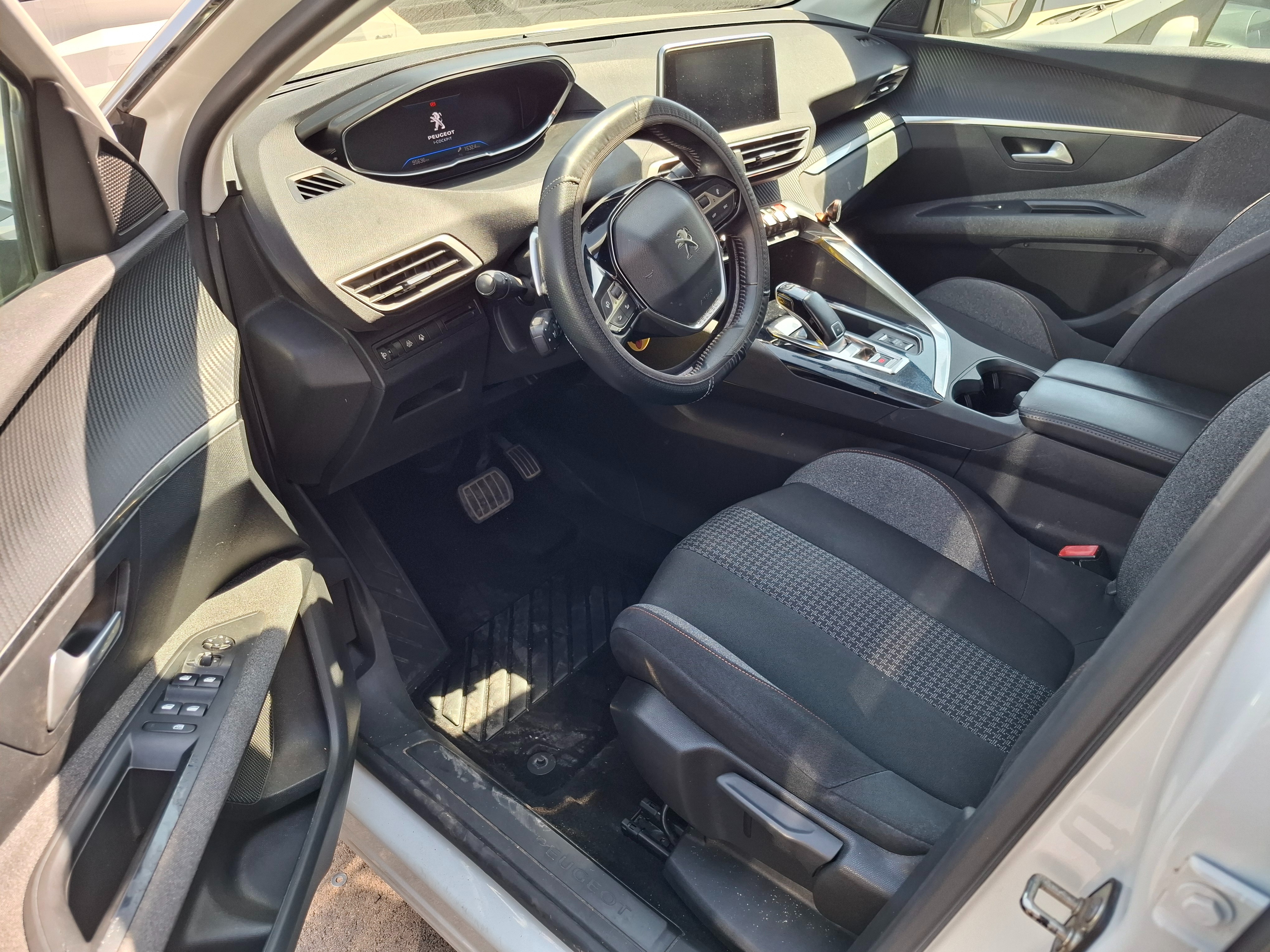 תמונות רכב פיג'ו 3008