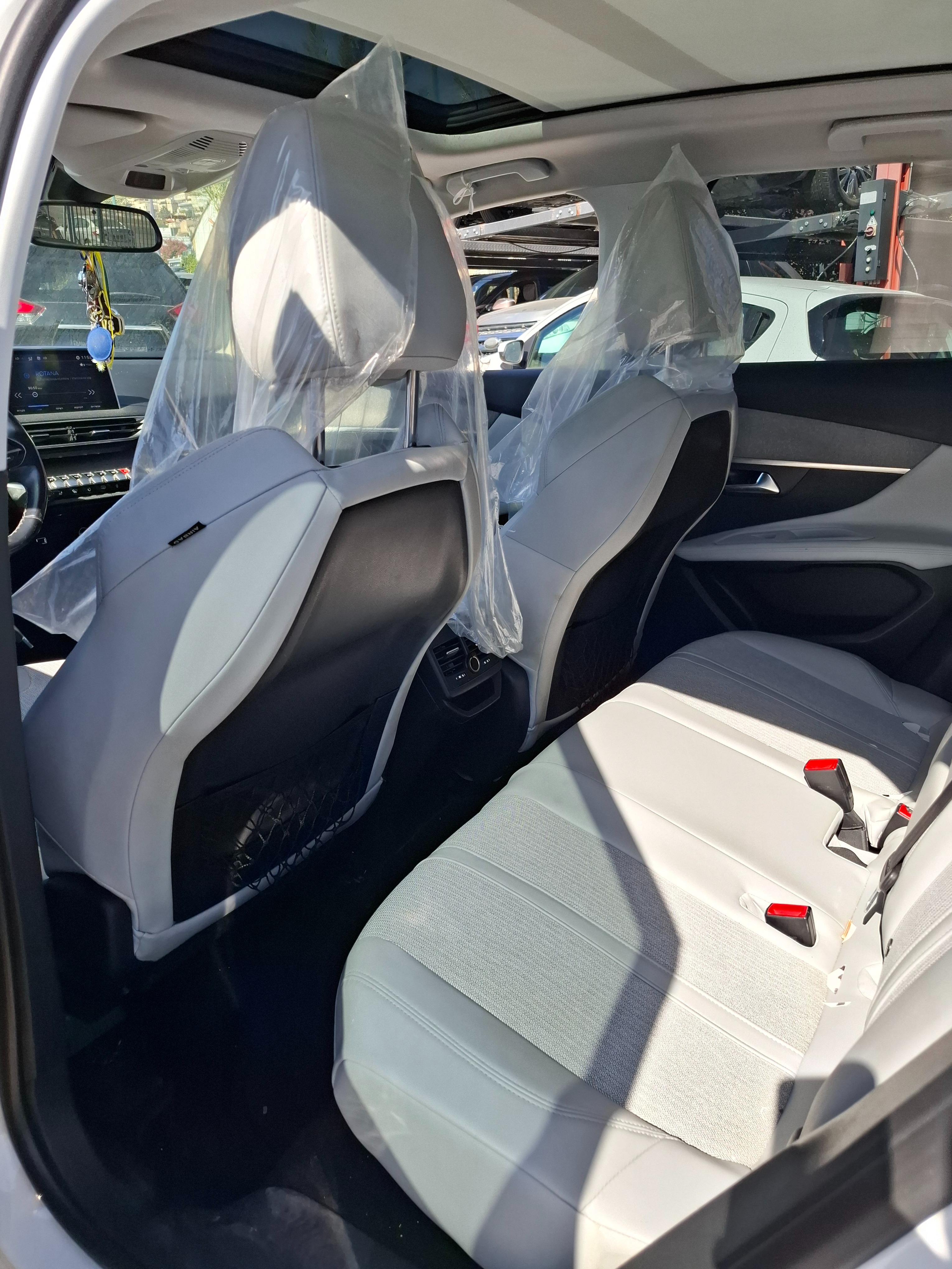 תמונות רכב פיג'ו 3008