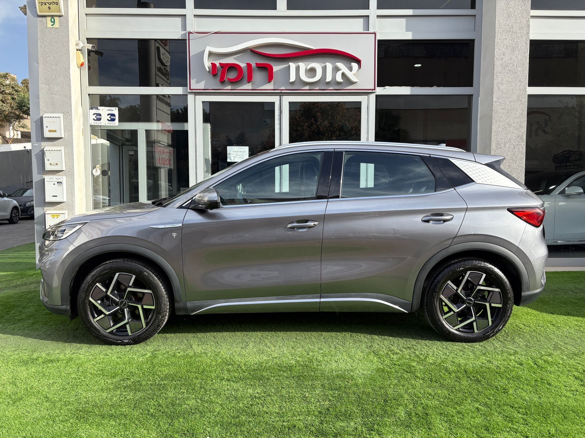 תמונות רכב בי ווי די ATTO 3