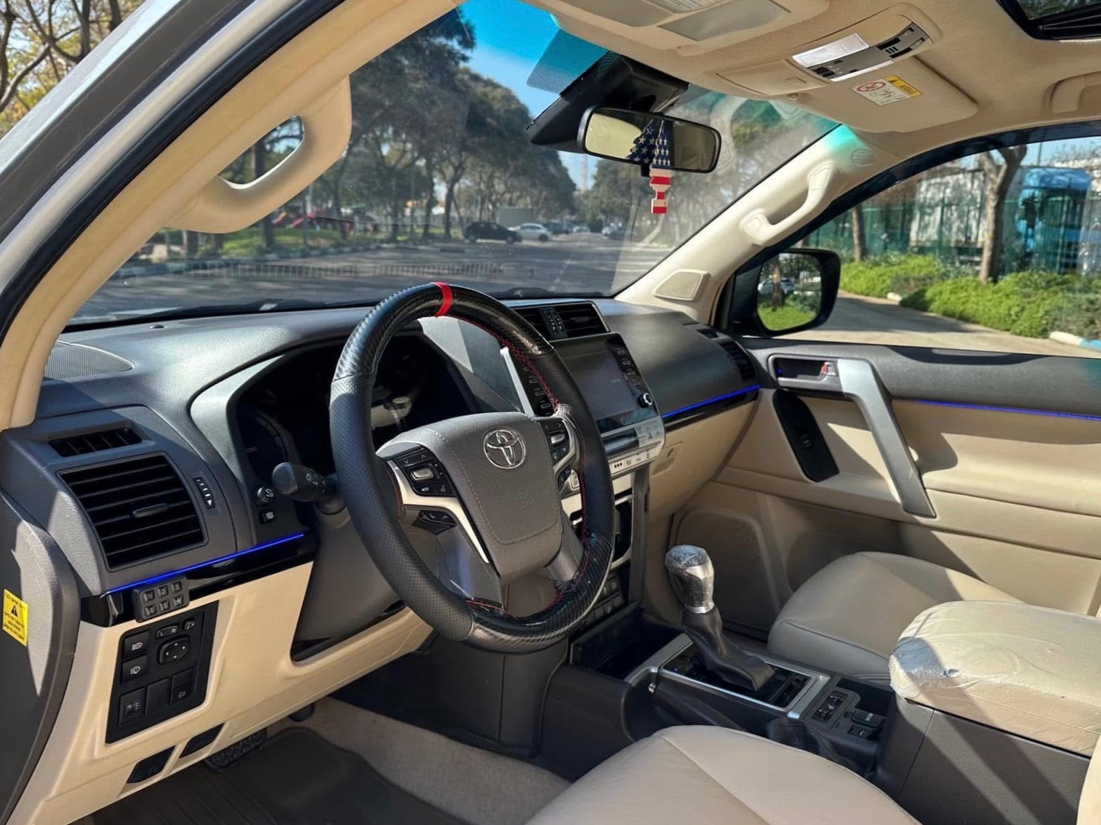 תמונות רכב טויוטה לנד קרוזר