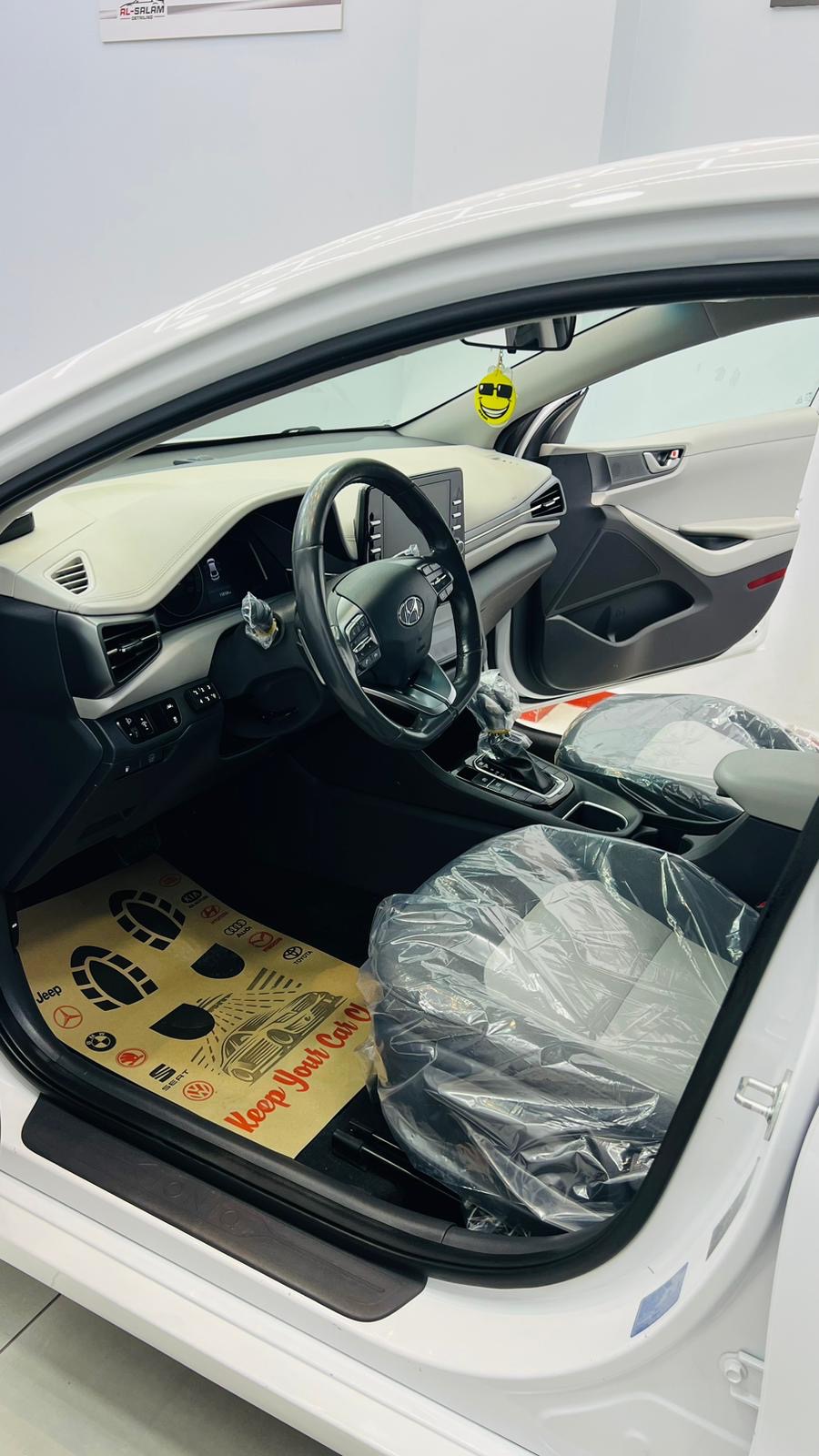 תמונות רכב יונדאי איוניק