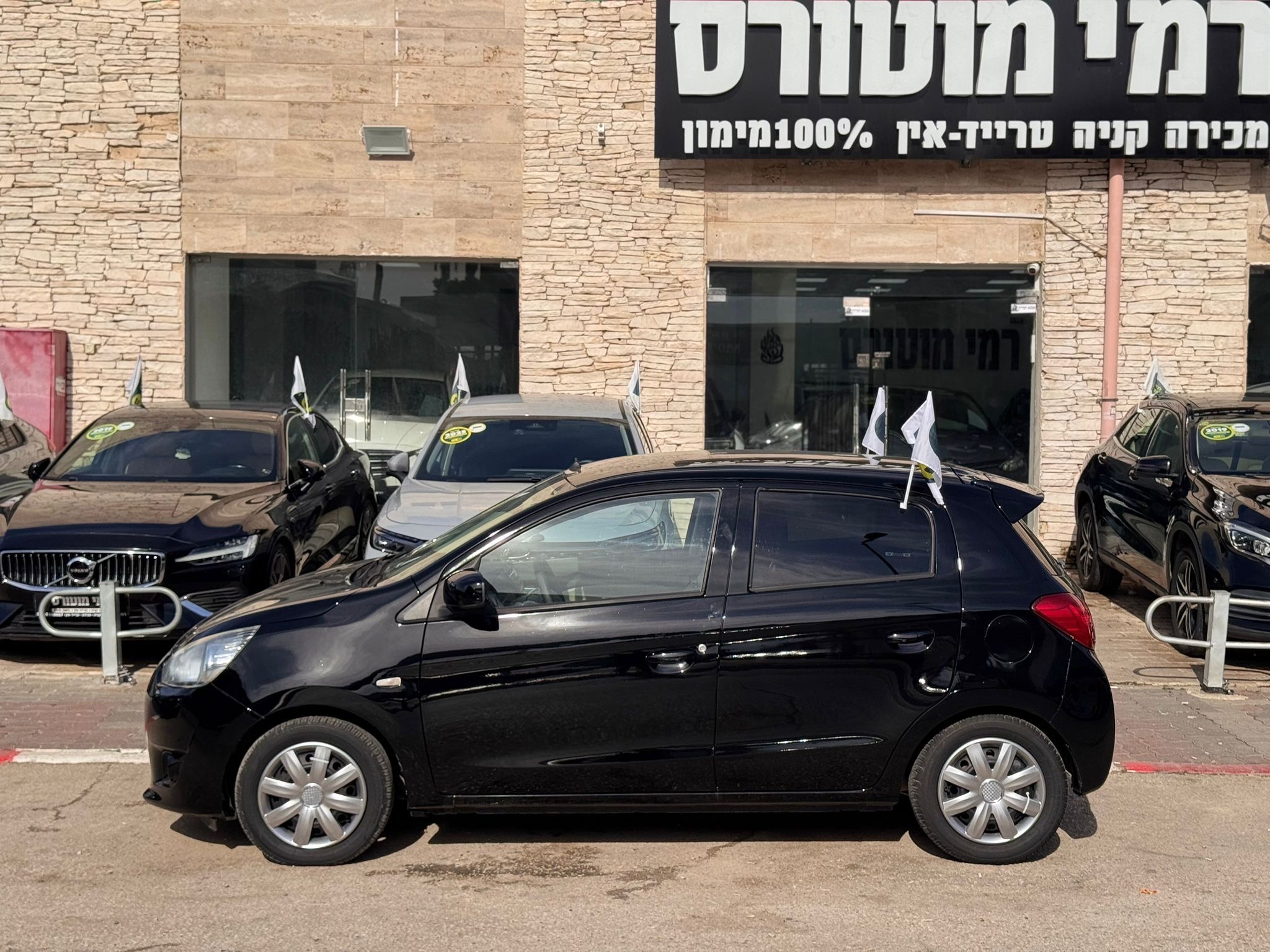 תמונות רכב מיצובישי ספייס סטאר