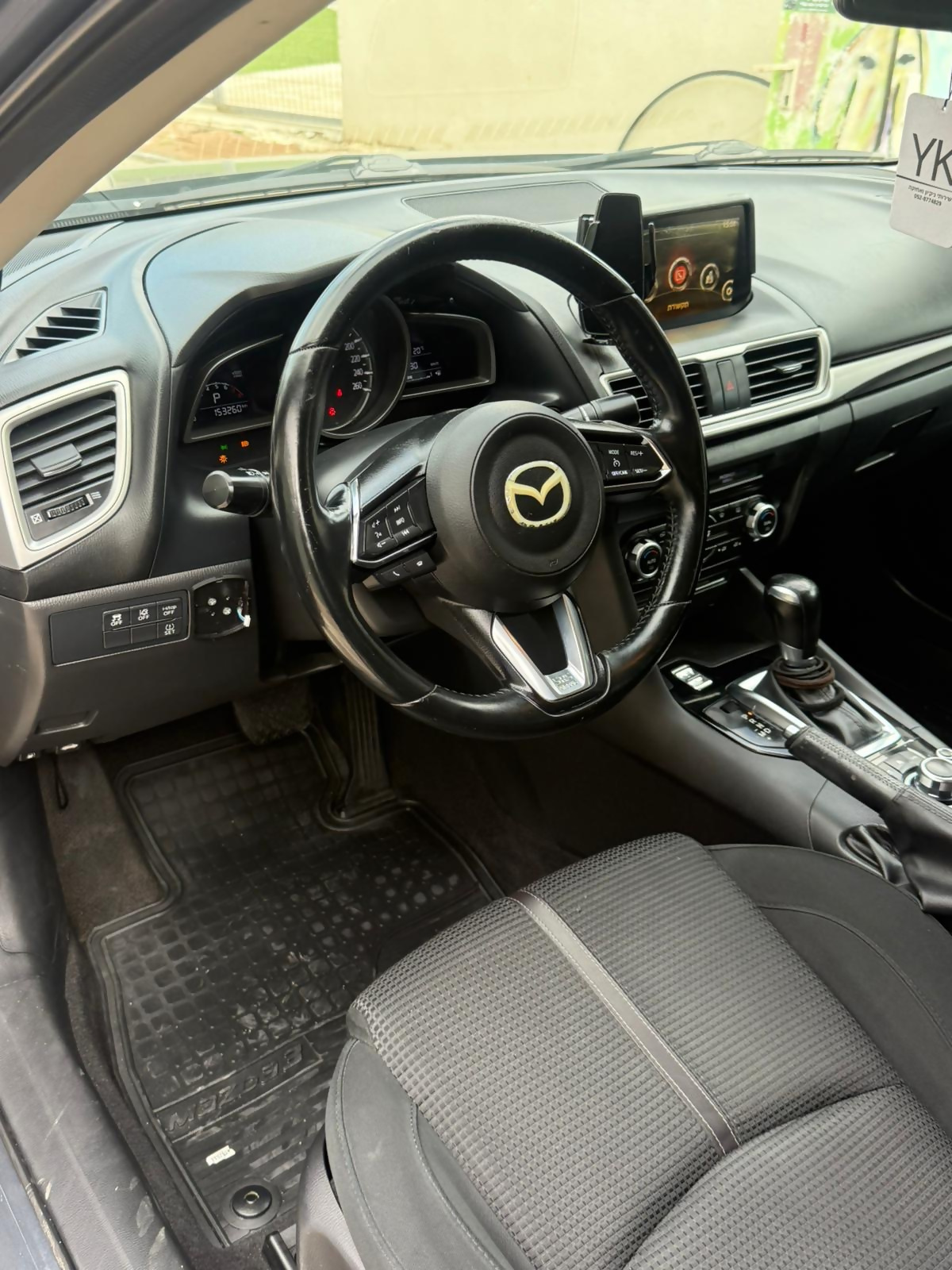 תמונות רכב מזדה MAZDA 3